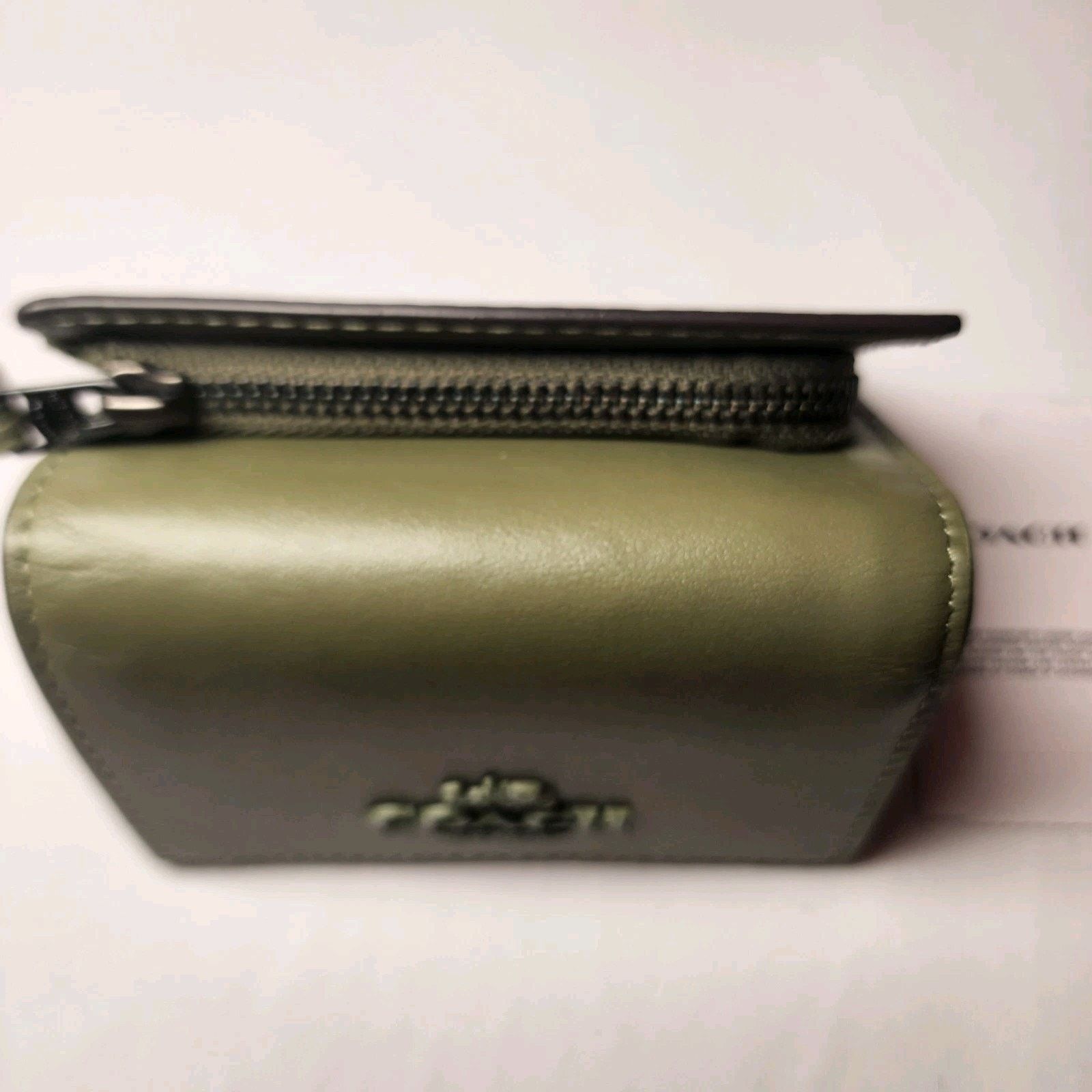 Coach NWT COACH CP260 Micro Wallet QB/MILITARY GREEN Size ONE SIZE - 5 Thumbnail