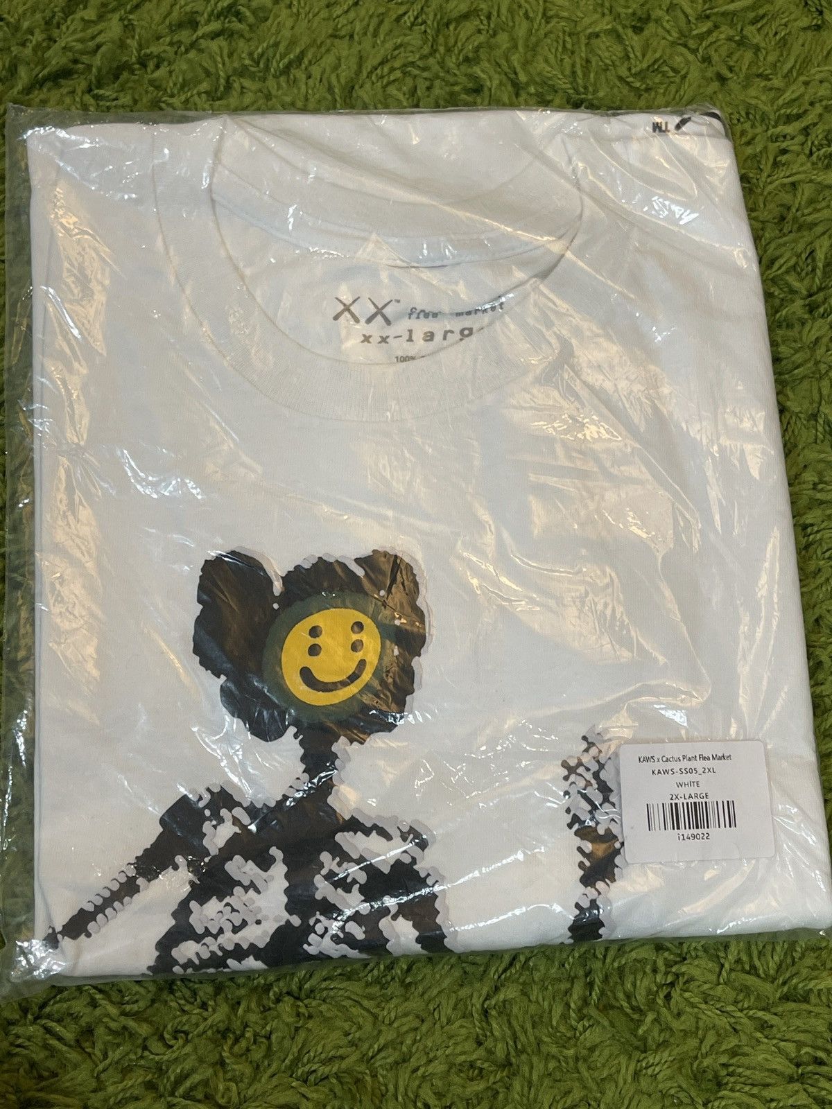 Kaws Kaws x Cactus Plant Flea Market Tee Size 2XL Size US XXL / EU 58 / 5 - 1 Thumbnail