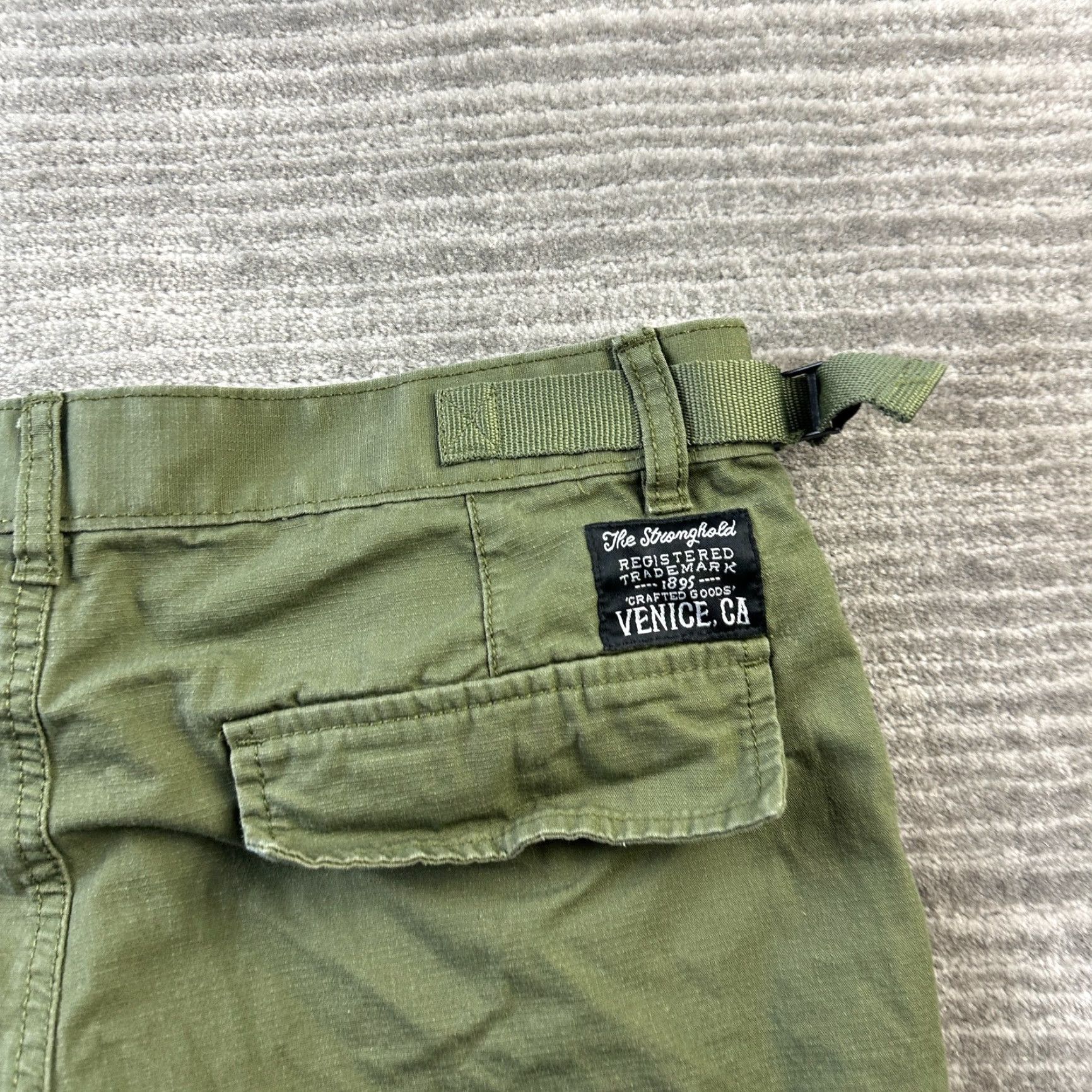 Vintage Stronghold Cargo Shorts Mens 32 Green Pockets Army Utility Cargo Short Mens 32 Green Size US 32 / EU 48 - 3 Thumbnail