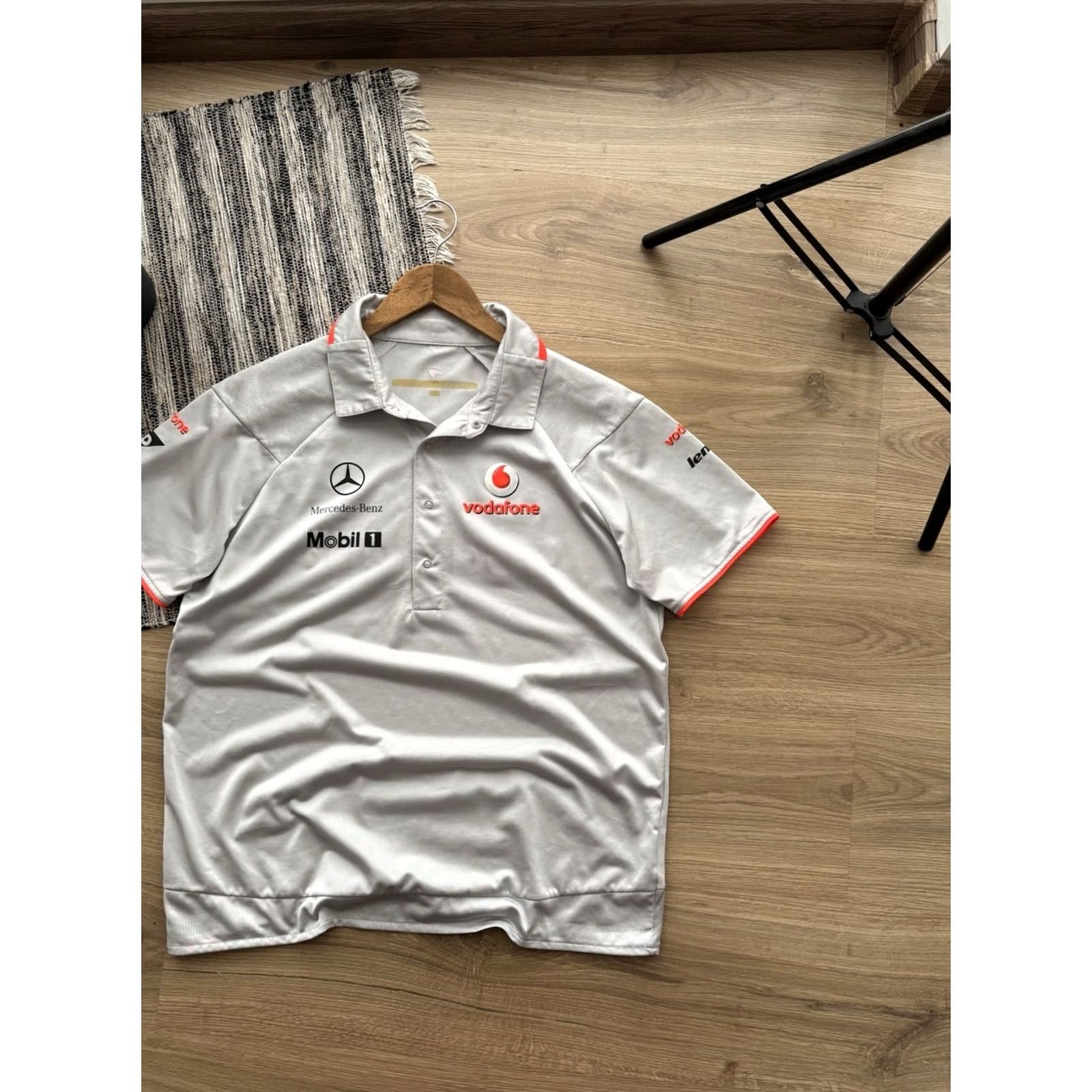 Mercedes-Benz McLaren Mercedes Benz AMG Petronas Formula One Team Gray Polo shirt M Men Size US M / EU 48-50 / 2 - 3 Thumbnail
