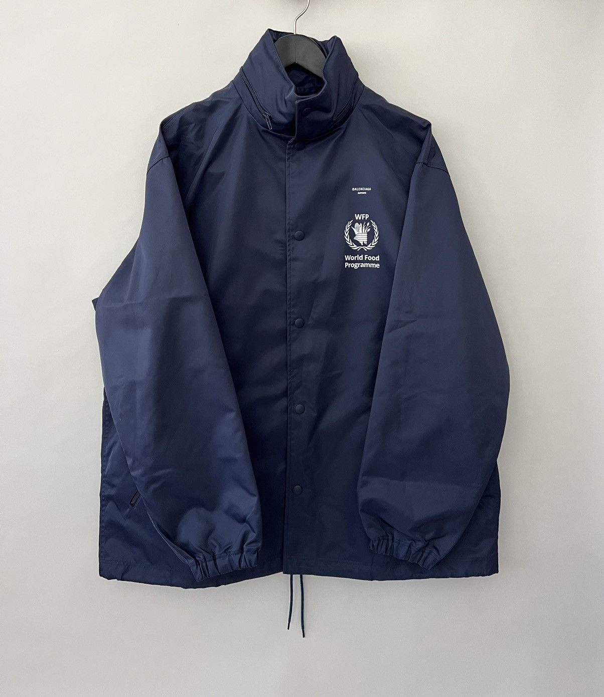 Balenciaga Balenciaga Black World Food Programme Windbreaker Jacket Size US S / EU 44-46 / 1 - 5 Thumbnail