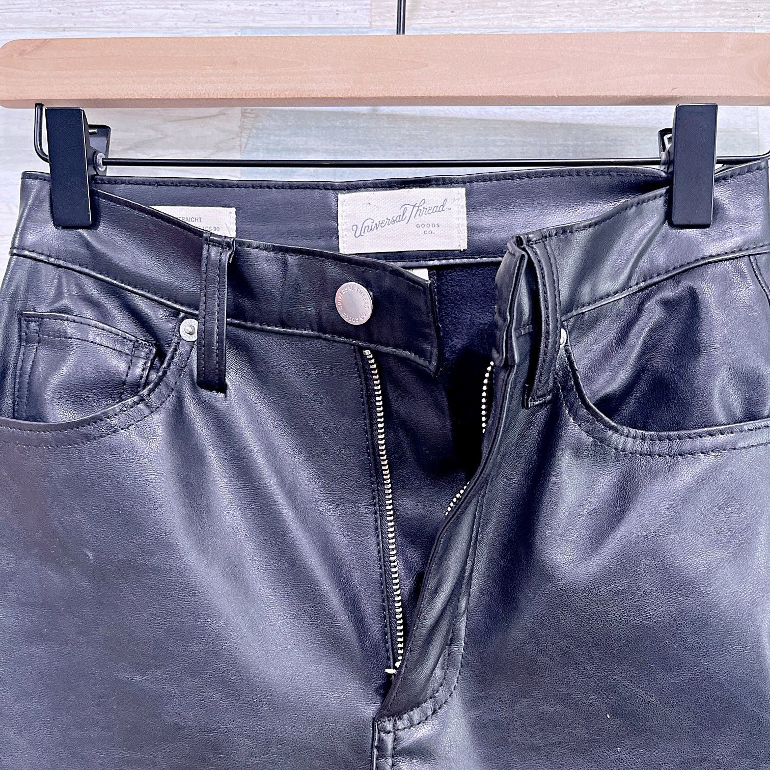 Target Basics Universal Threads High Rise Faux Leather Jeans Womens 00 Size 24" / US 00 / IT 34 - 3 Thumbnail
