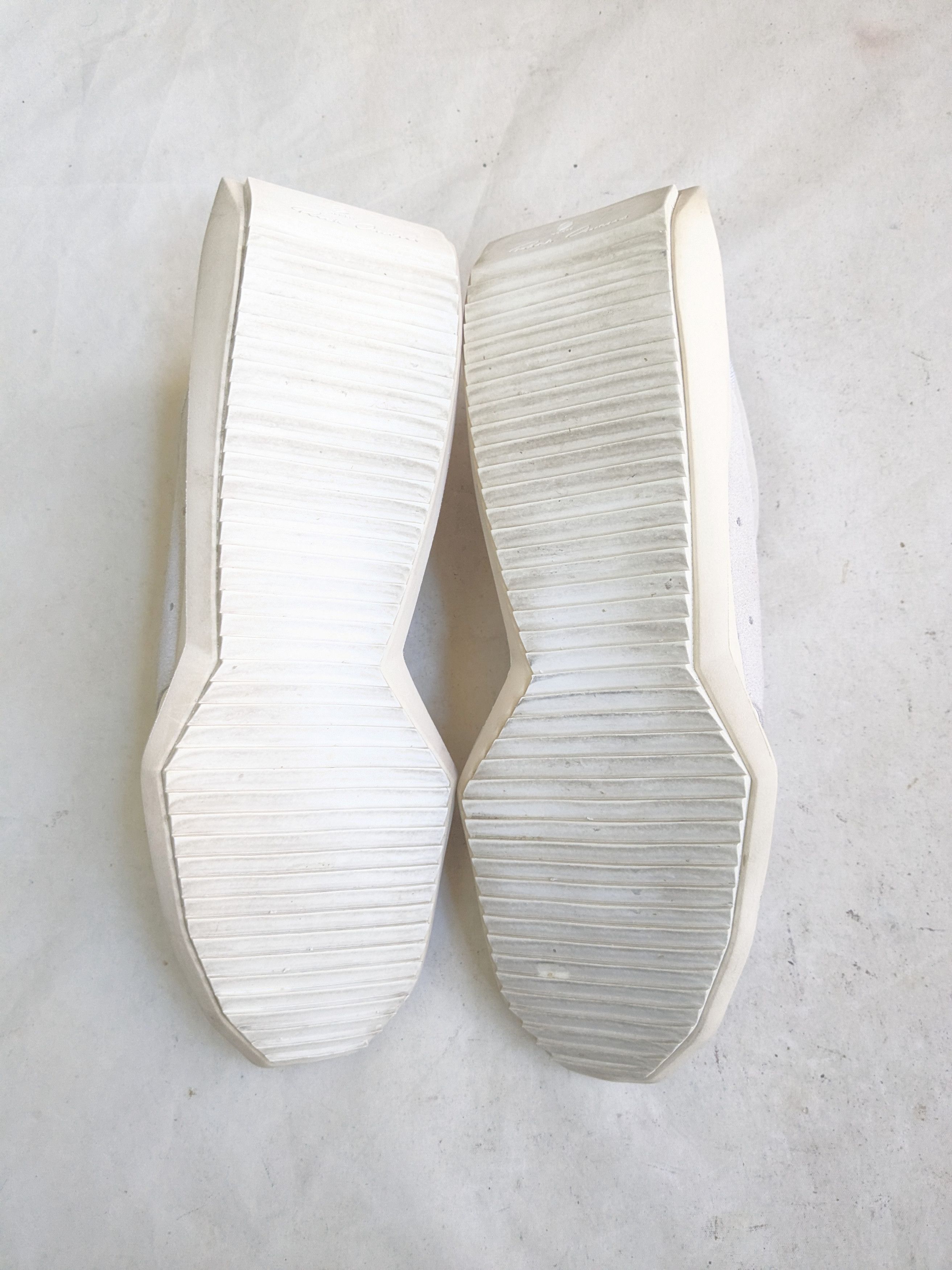 Adidas × Rick Owens Adidas x Rick Owens Tech Runner White Gray 11 B35085 Size US 11 / EU 44 - 14 Thumbnail