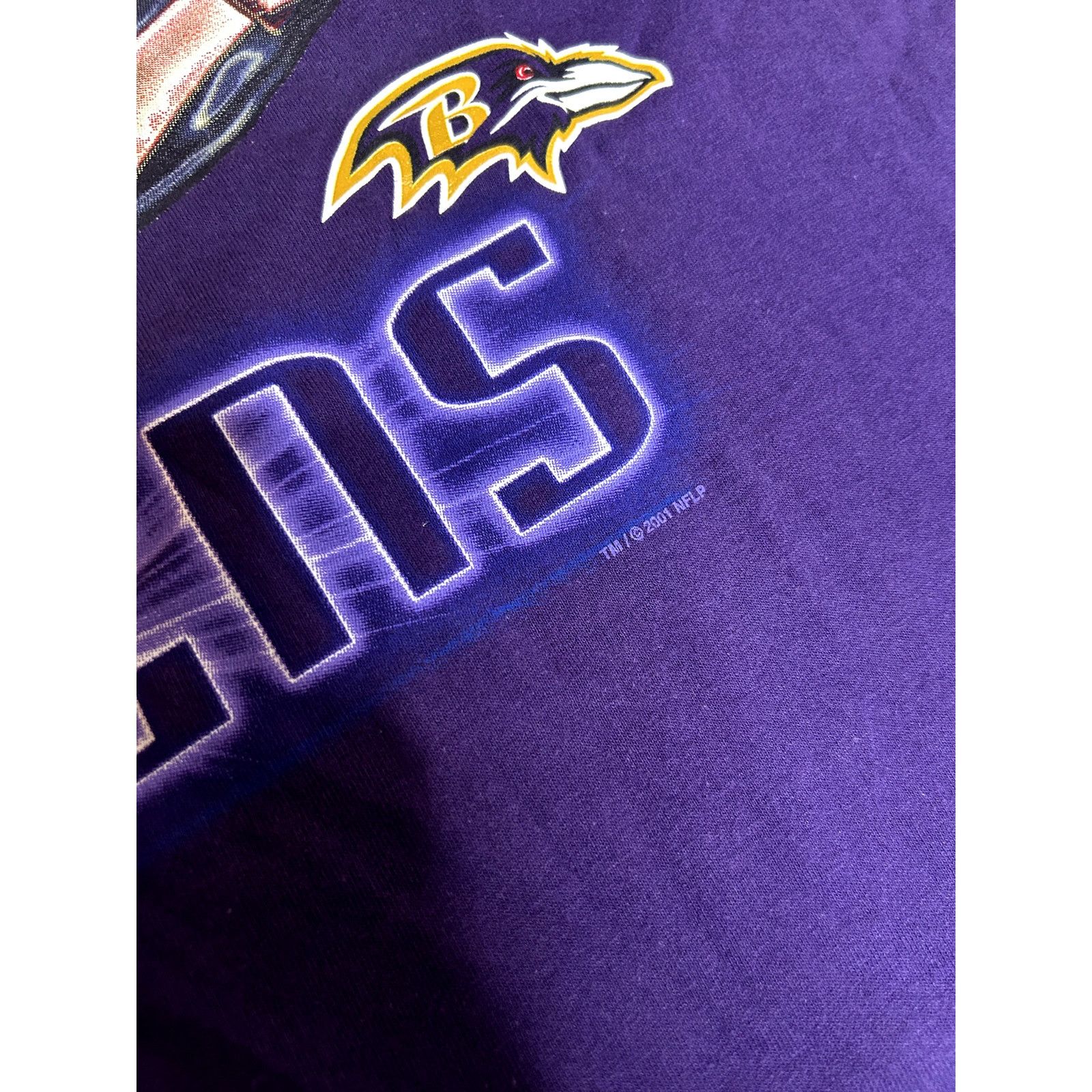 NFL × Vintage Vintage Baltimore Ravens Big Helmet NFL T-Shirt Size US L / EU 52-54 / 3 - 4 Thumbnail