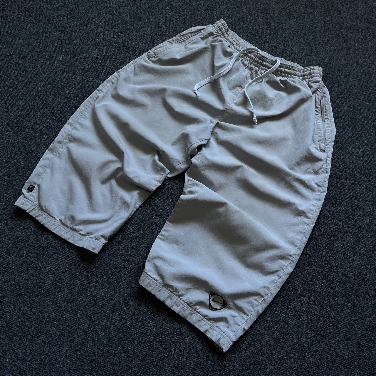 Nike VTG Nike Mans Capri Shorts 3/4 Long Size L Y2K 00s USA Hype Size US 35 - 1 Thumbnail