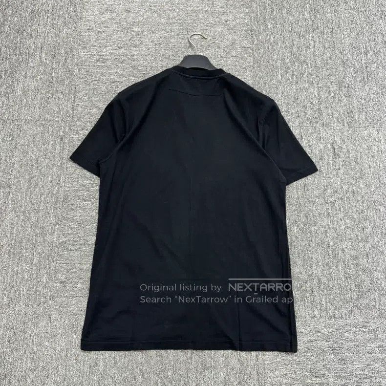 Givenchy Givenchy Star Printed Short Sleeve Size: M Shoulder Size US M / EU 48-50 / 2 - 6 Thumbnail
