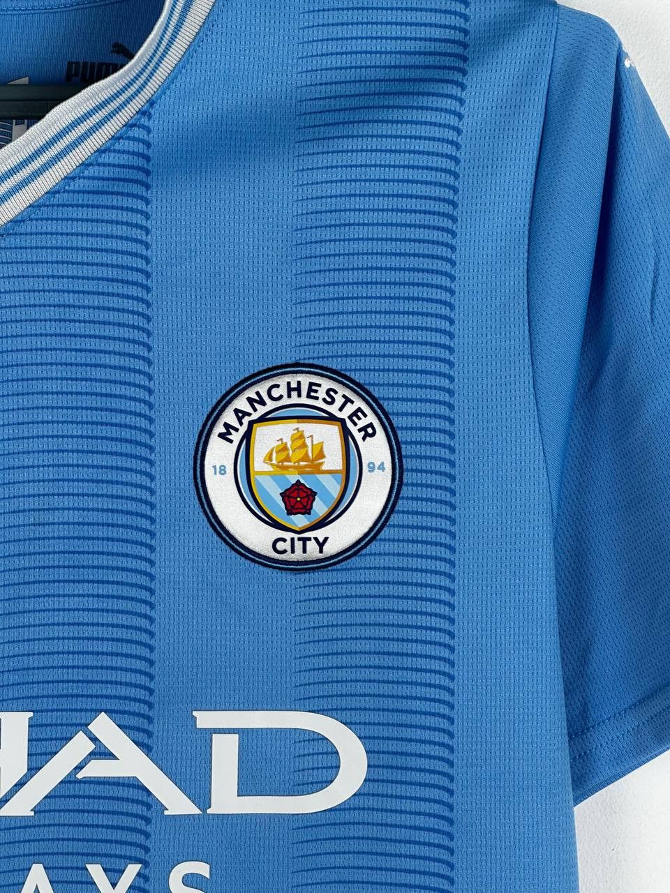 Puma 2023-2024 MANCHESTER CITY HOME JERSEY Size US M / EU 48-50 / 2 - 5 Thumbnail