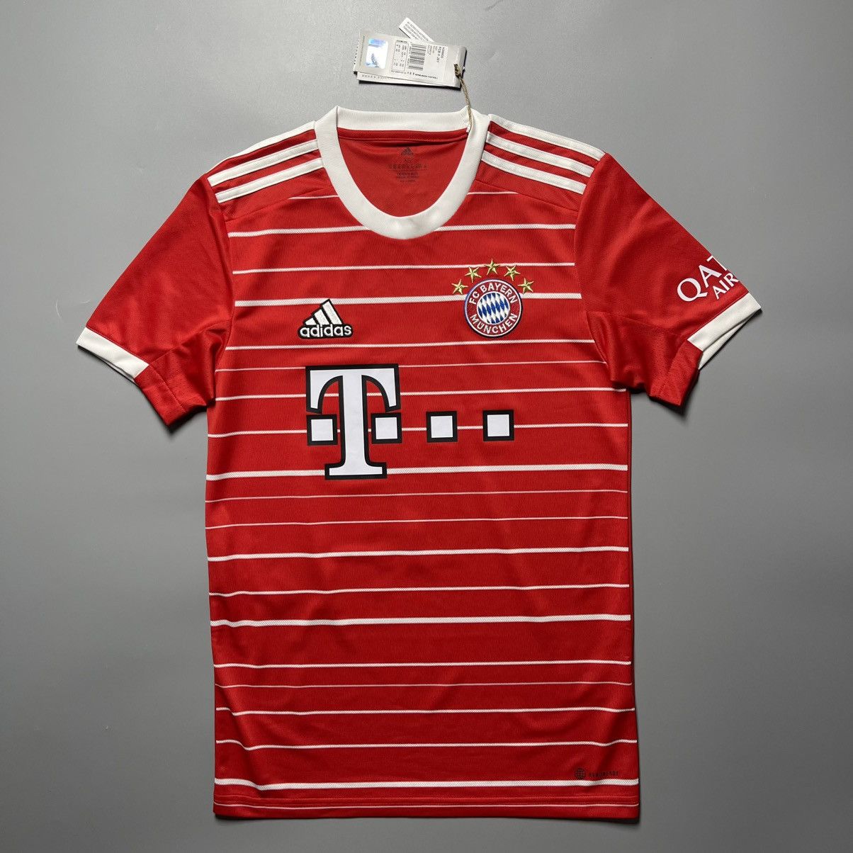 Adidas BAYERN ADIDAS 2022/2023 FOOTBALL SOCCER HOME JERSEY Size US XS / EU 42 / 0 - 1 Thumbnail