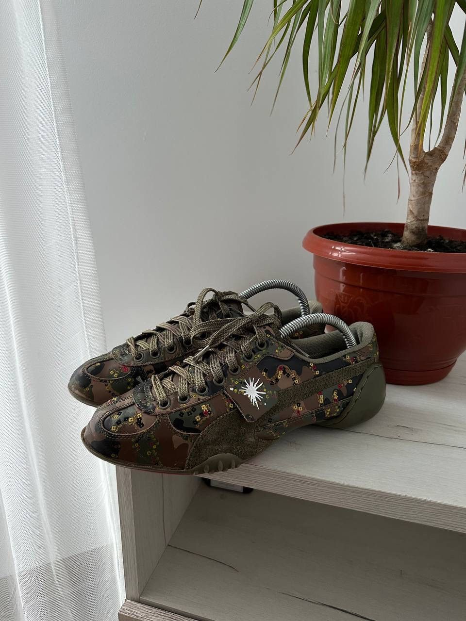 Maison MIHARA YASUHIRO Vintage Miharayasuhiro Puma Camo Floral Sneakers Size US 7 / EU 40 - 10 Thumbnail