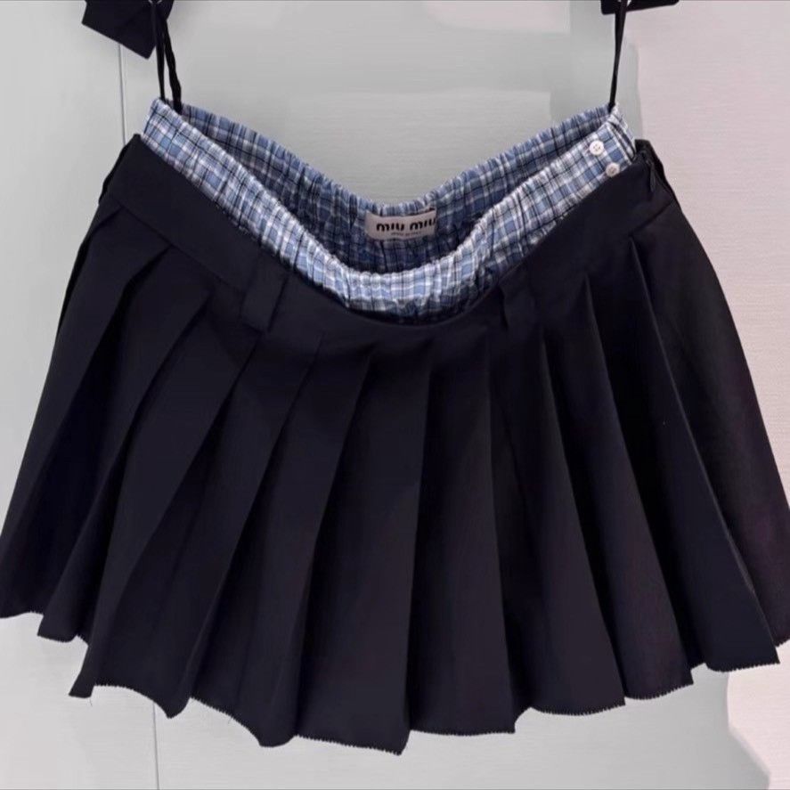 Miu Miu Miu Miu Checkered Pleated Skirt Size 38" / US 16 / IT 52 - 1 Thumbnail