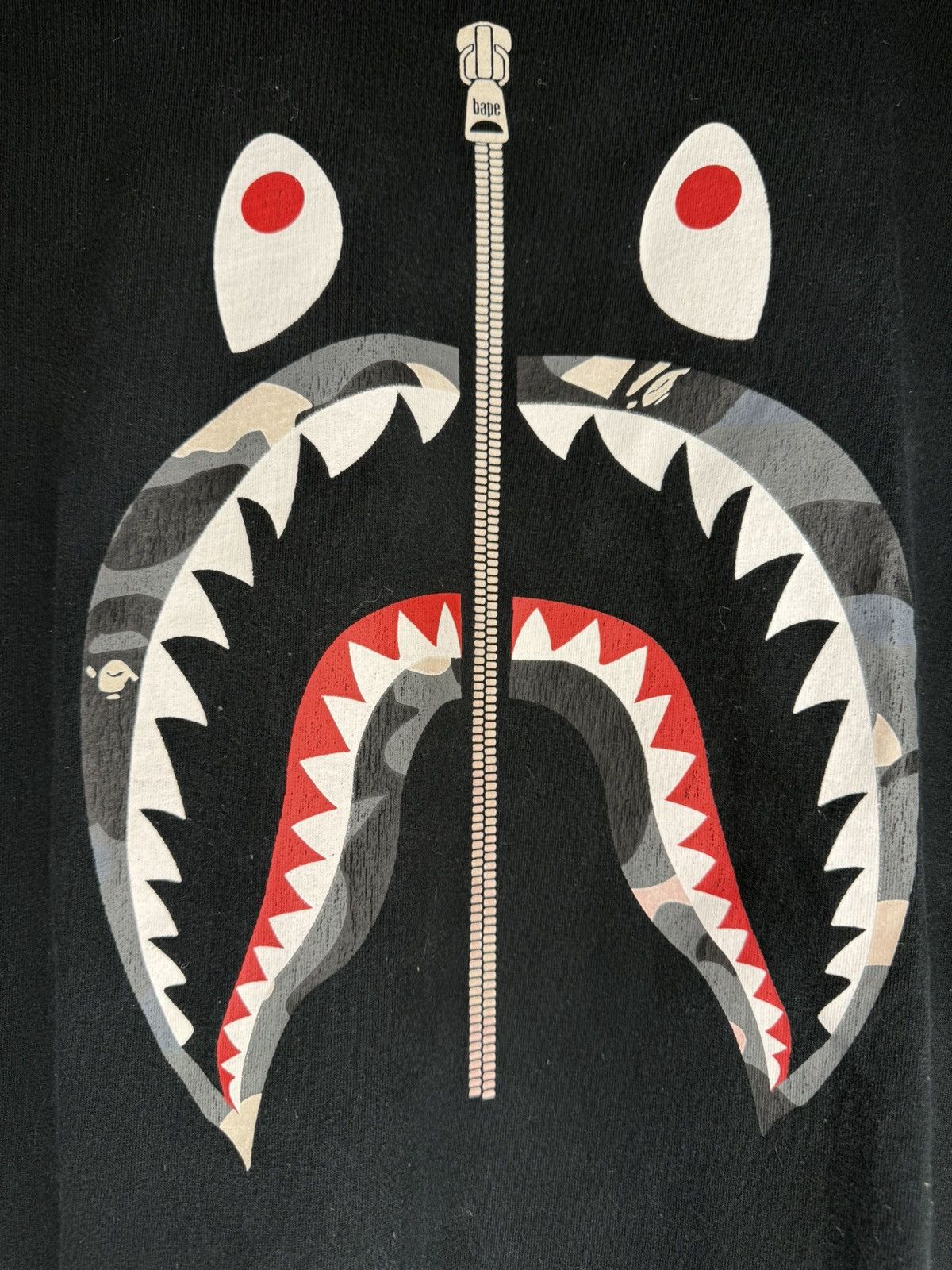 Bape Bape shark tee size xxl Size US XXL / EU 58 / 5 - 3 Thumbnail