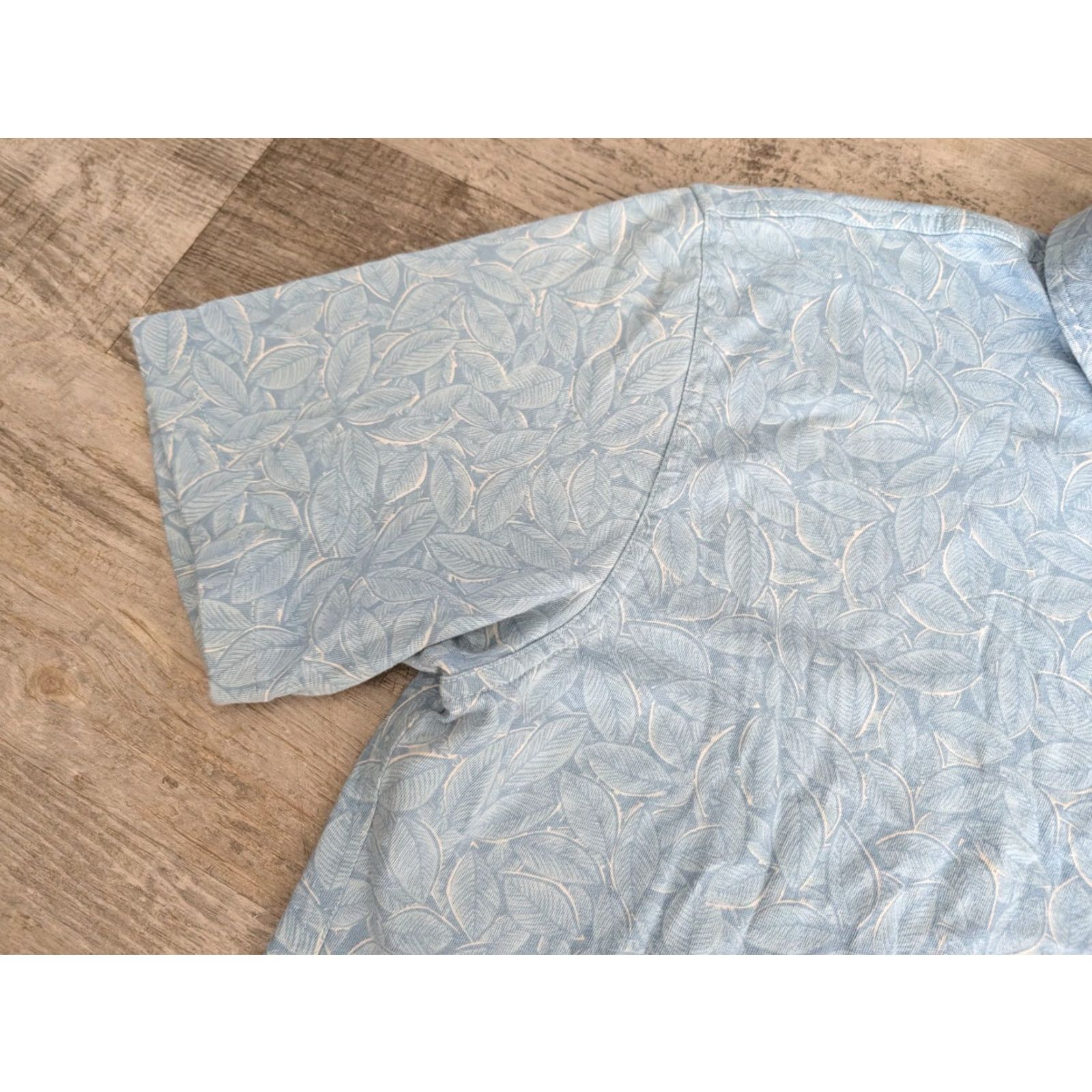Orvis Orvis Shirt Men’s Large Trout Bum Blue Button Up Short Sleeve Thick Leaf Floral Pocket Size US L / EU 52-54 / 3 - 5 Thumbnail