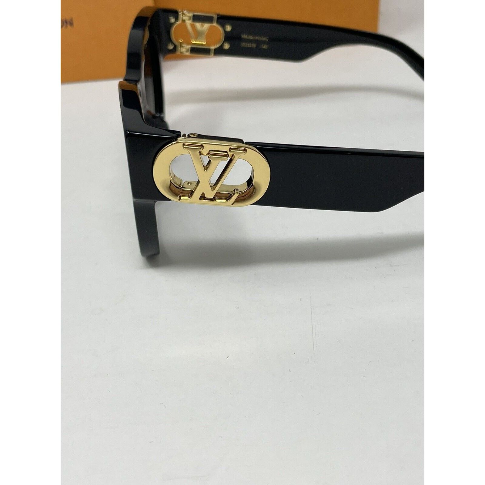 Louis Vuitton Louis Vuitton Link PM Cat Eye East Sunglasses Size ONE SIZE - 11 Thumbnail