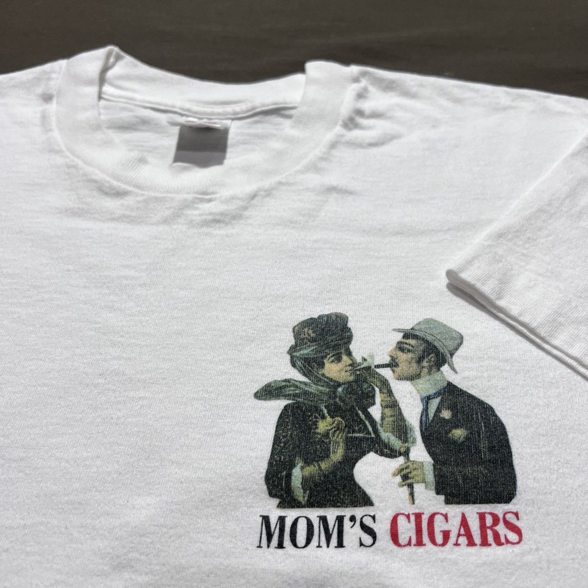 Vintage Vintage 90s MOM'S CIGARS Promo Tee XL graphic streetwear Size US XL / EU 56 / 4 - 1 Thumbnail