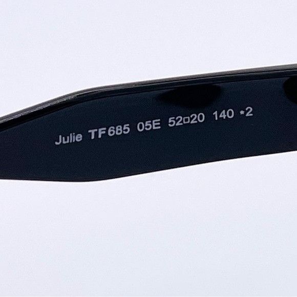 Tom Ford NEW TOM FORD JULIE TF685 05E WOMEN SUNGLASSES FT0685/S BLACK Size ONE SIZE - 6 Thumbnail