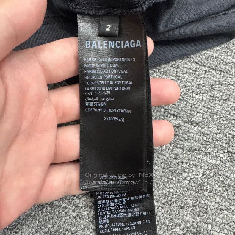 Balenciaga Balenciaga Graffiti Distressed Hole Short Sleeve Size US M / EU 48-50 / 2 - 3 Thumbnail