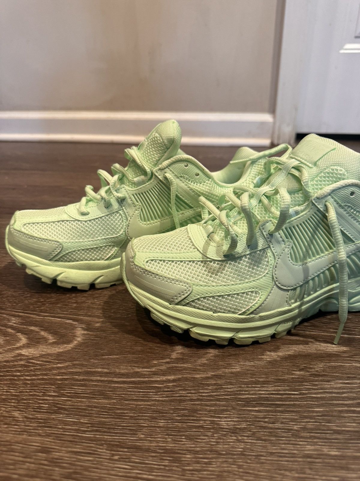 Nike Vomero 5 (mint green) Size US 9.5 / EU 42-43 - 3 Thumbnail