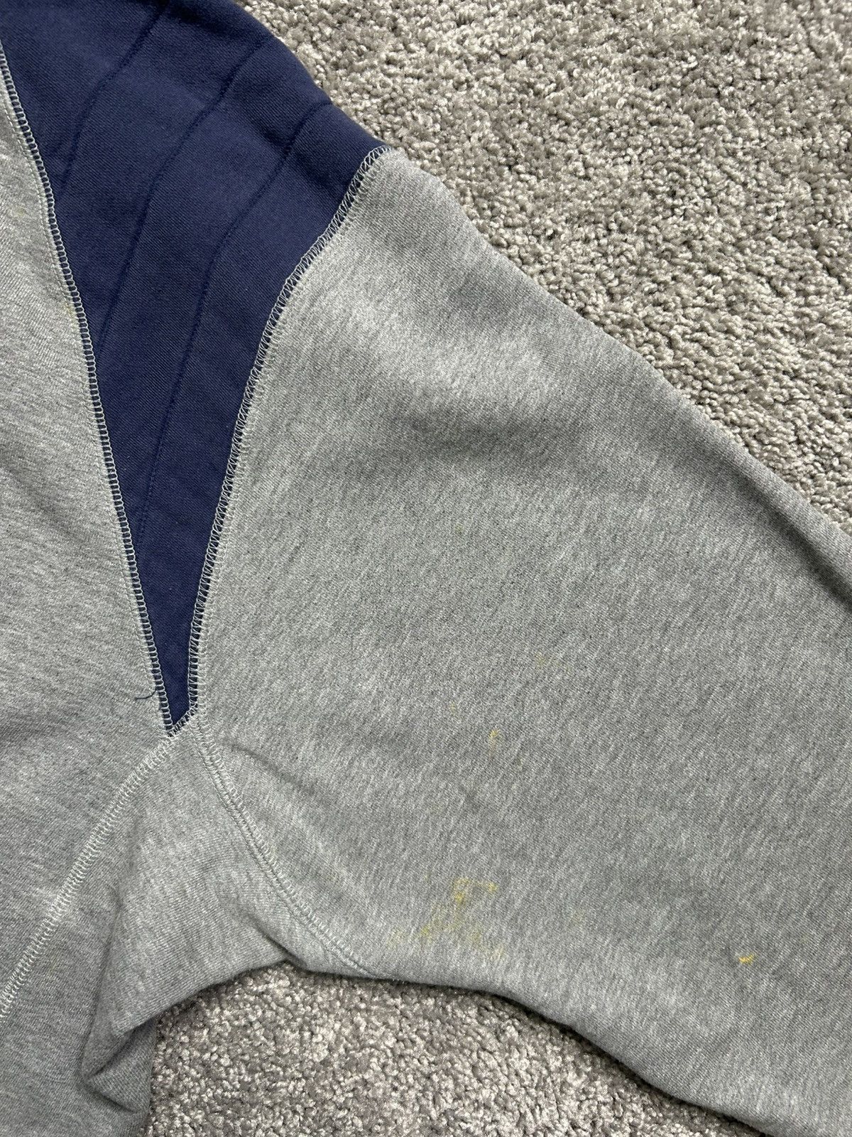 Nike Vintage Y2K Nike Arizona Wildcats Center Swoosh Sweatshirt Size US XL / EU 56 / 4 - 7 Thumbnail
