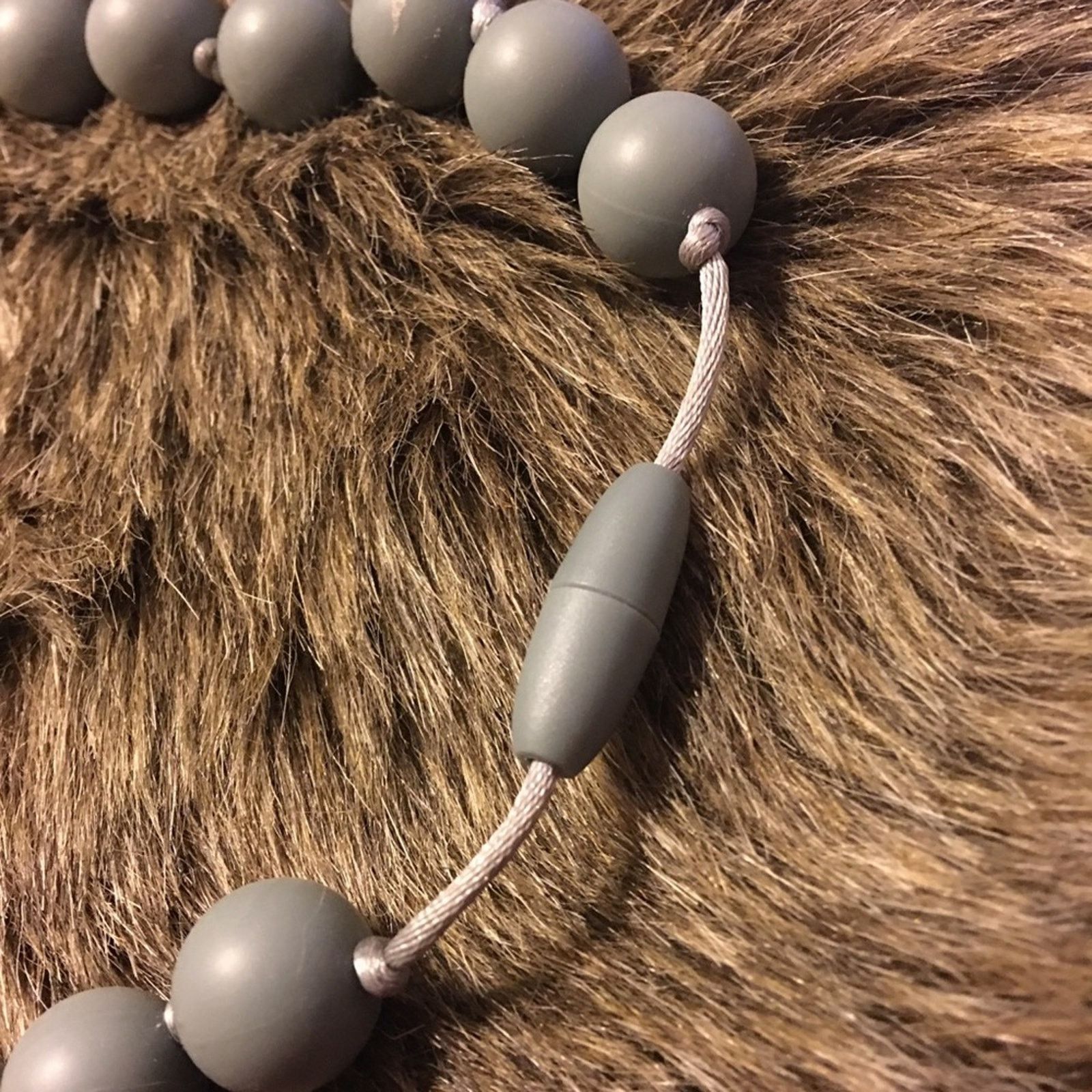 Jewelry Vintage large gray knotted rubber bead necklace Size ONE SIZE - 8 Thumbnail