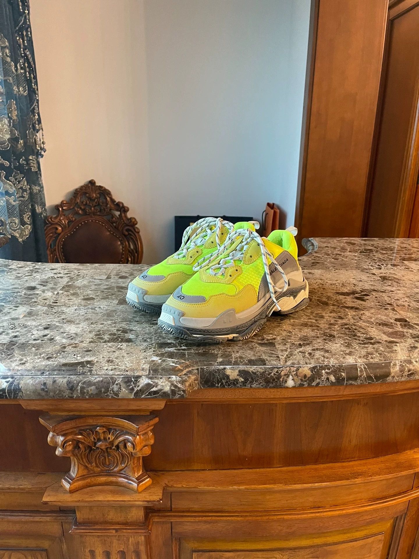 Balenciaga Balenciaga TripleS OG Refl 40 (41/42) Silver Minor Heel Auth Size US 7 / EU 40 - 1 Thumbnail