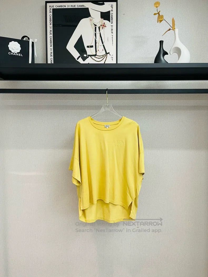 Loewe Loewe Mustard yellow logo embroidered short-sleeve Size S / US 4 / IT 40 - 1 Thumbnail