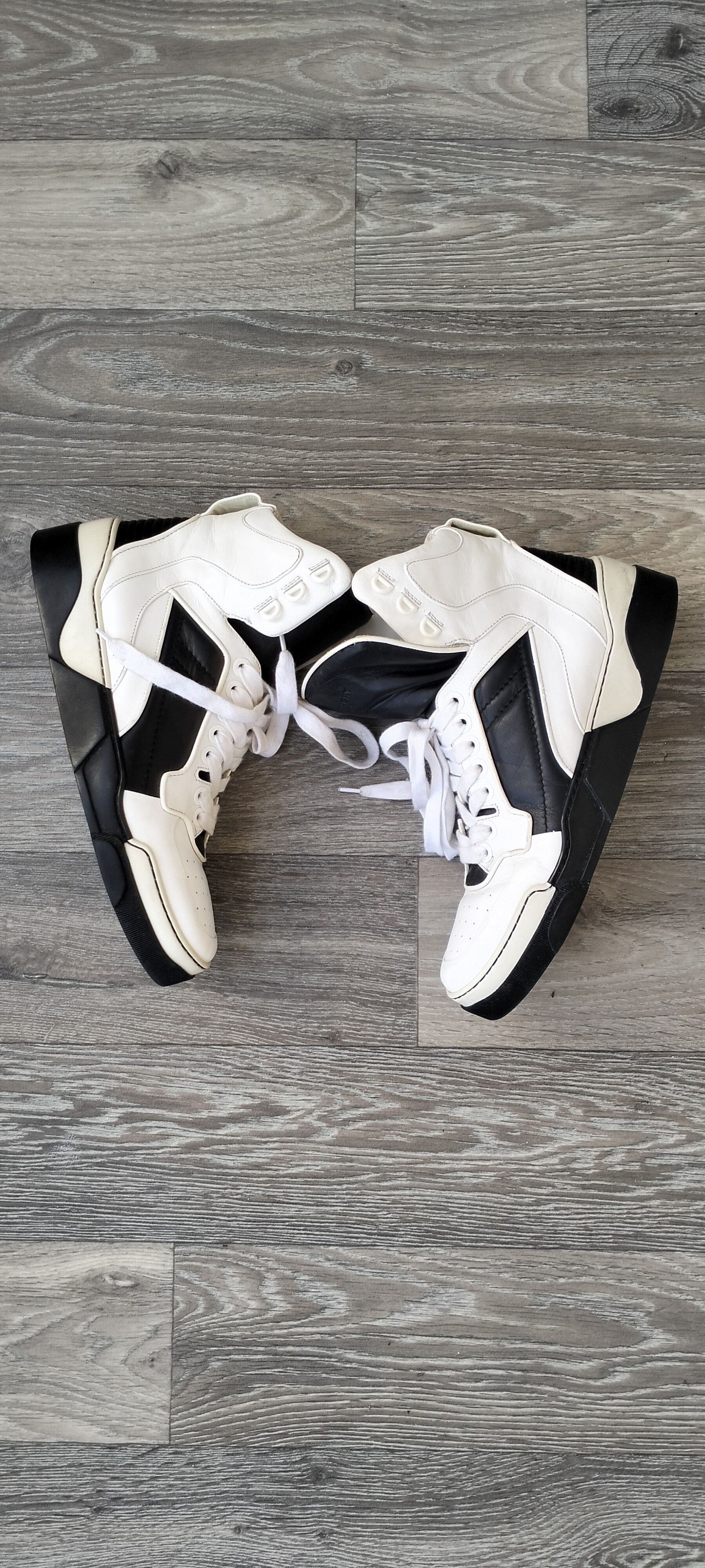 Givenchy Givenchy Tyson Mid-High Sneaker Size US 10 / EU 43 - 3 Thumbnail