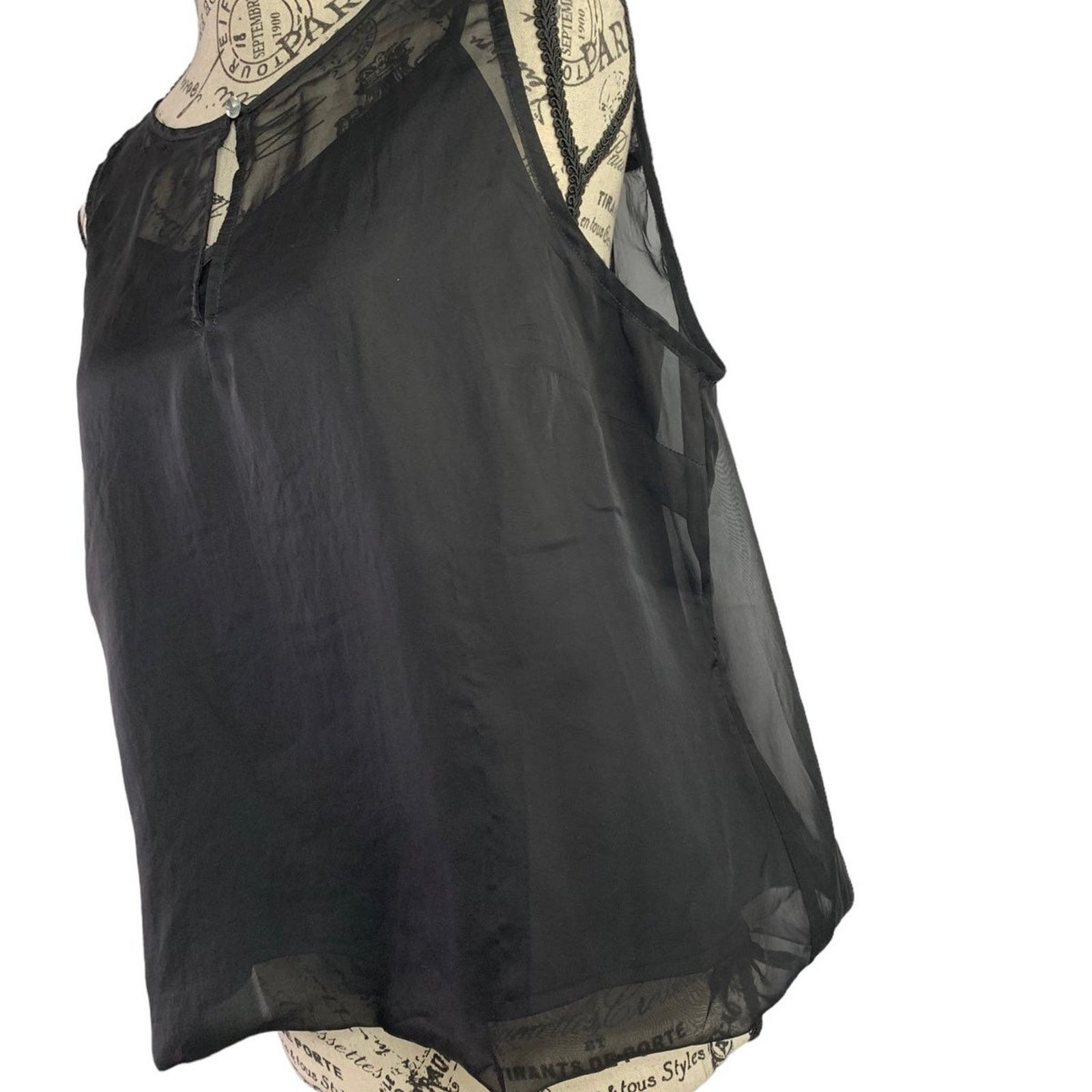 White House Black Market White House Black Market Blouse Top 12P sleeveless Layered Size XL / US 12-14 / IT 48-50 - 4 Thumbnail