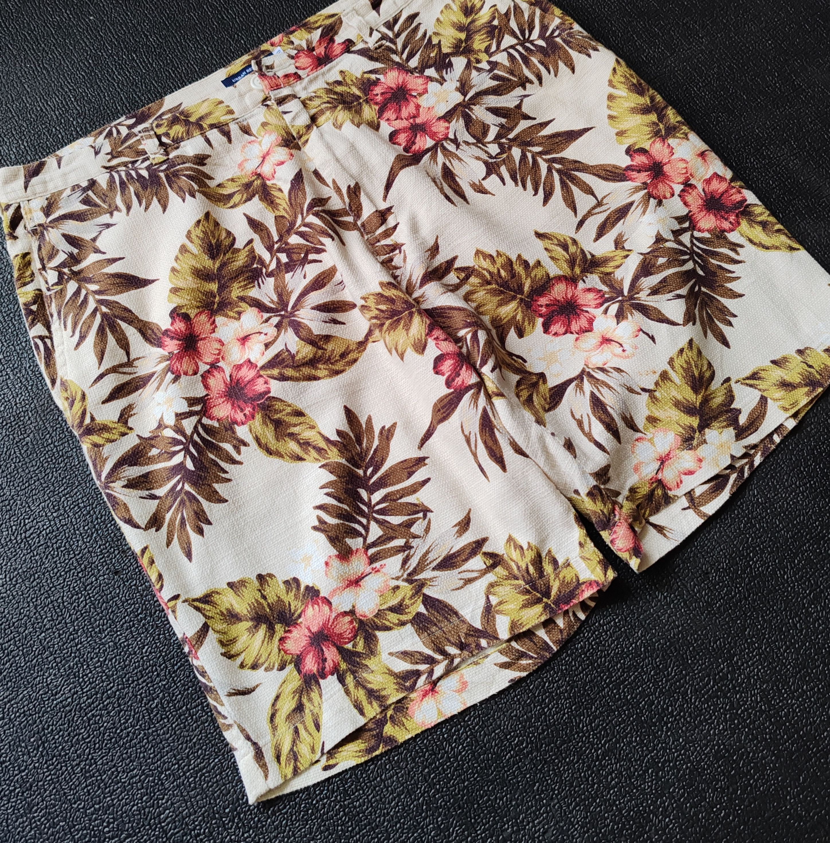 URBAN RESEARCH DOORS URBAN RESEARCH Floral Linen Shorts size 34 Size US 34 / EU 50 - 4 Thumbnail