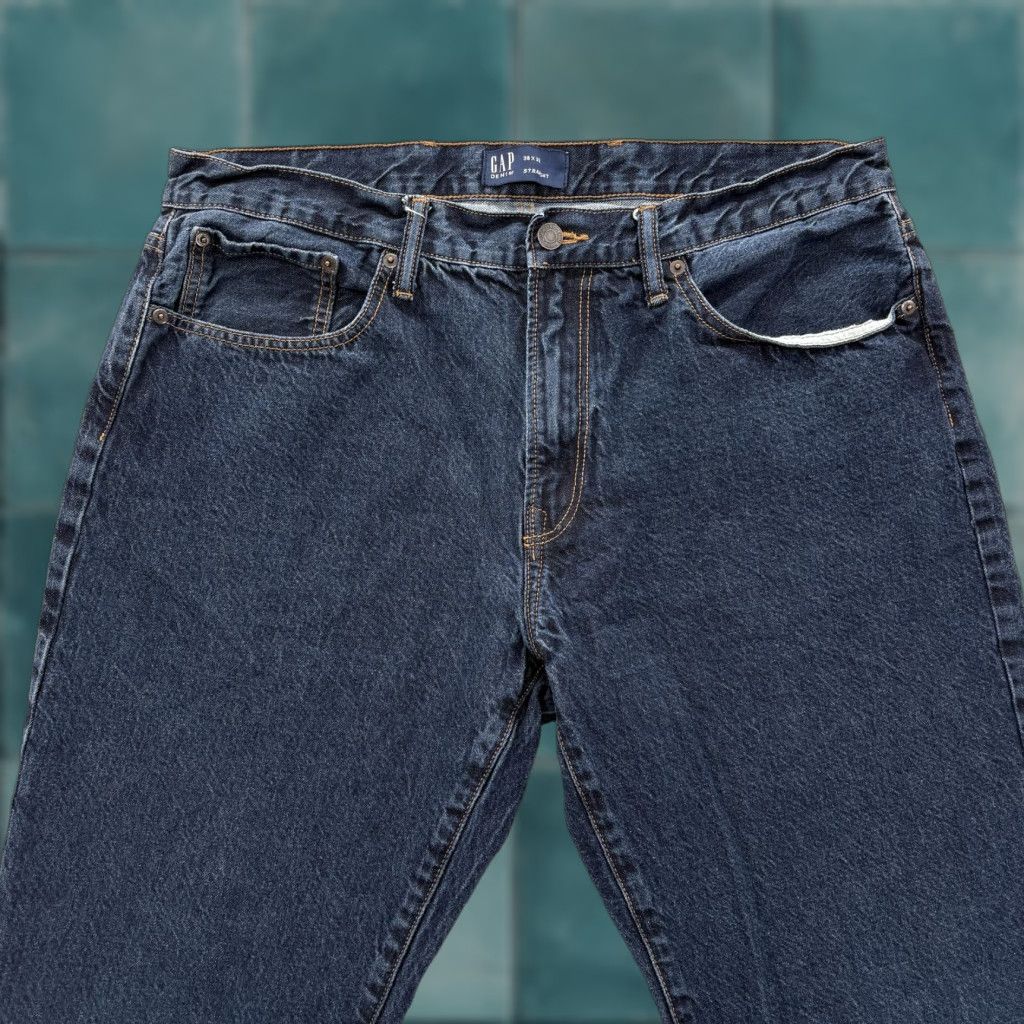 Gap GAP Denim Jeans Mens 38x30 Blue Straight Leg Dark Wash Cotton Classic Fit Short Size US 38 / EU 54 - 1 Thumbnail