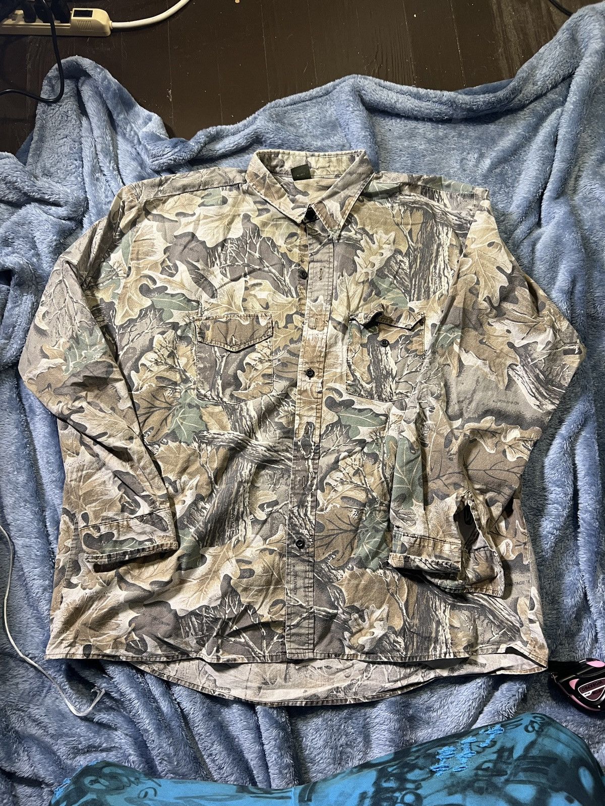 Realtree × Vintage REALTREE PRINT SHIRT BUTTONS UP CAMO VINTAGE Y2K Size US XXL / EU 58 / 5 - 1 Thumbnail
