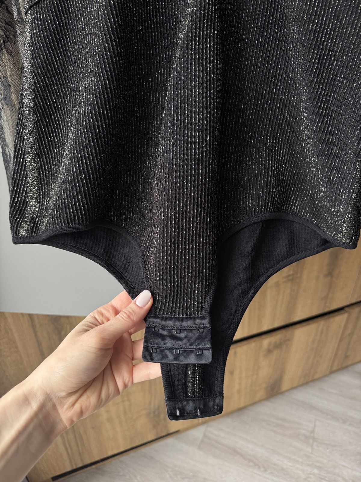 Elie Saab Elie Saab Mesh V-Neck Glittering Bodysuit Size M / US 6-8 / IT 42-44 - 8 Thumbnail