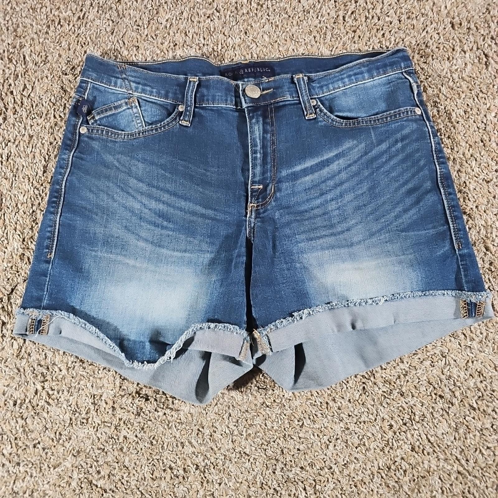 Rock & Republic Rock & Republic Bumpershoot Sz 12 Jean Shorts Size 34" / US 12 / IT 48 - 1 Thumbnail