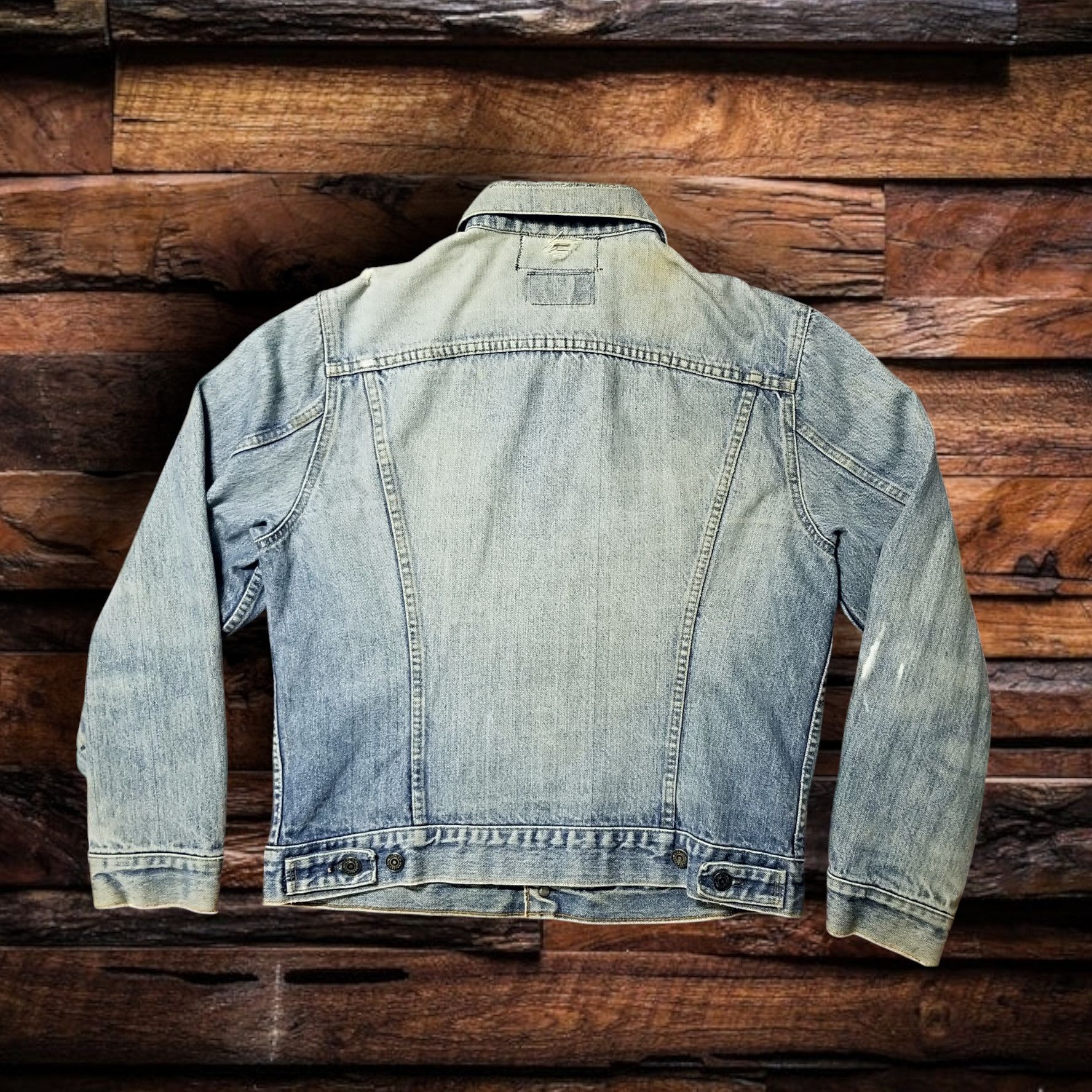 Levi's VTG. LEVI'S DISTRESSED/ REPAIRED TRUCKER JACKET- SIZE LRG Size US L / EU 52-54 / 3 - 2 Thumbnail