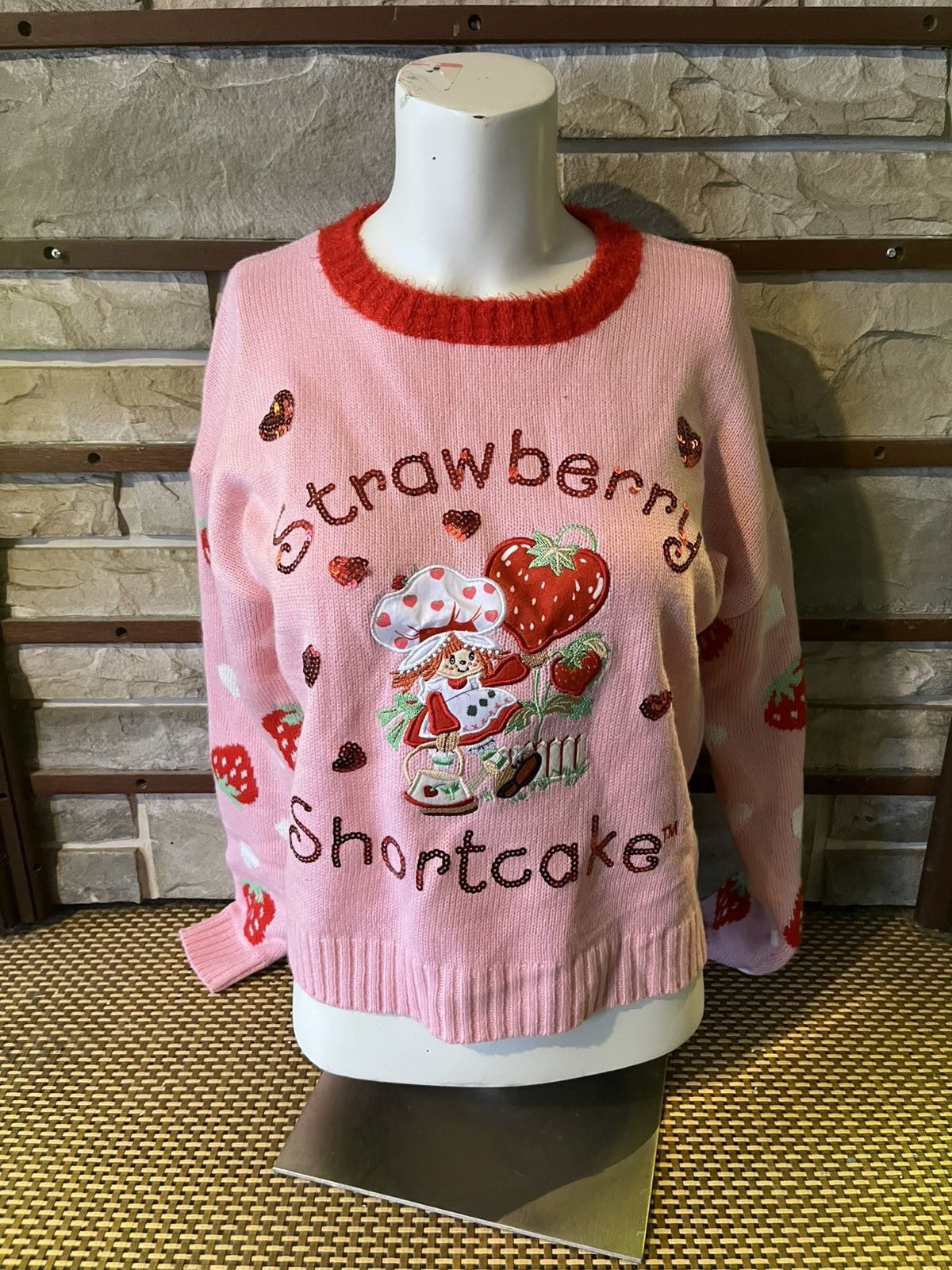 Other Strawberry Shortcake Vintage Knit Sweater Embroidery Size S Size S / US 4 / IT 40 - 1 Thumbnail