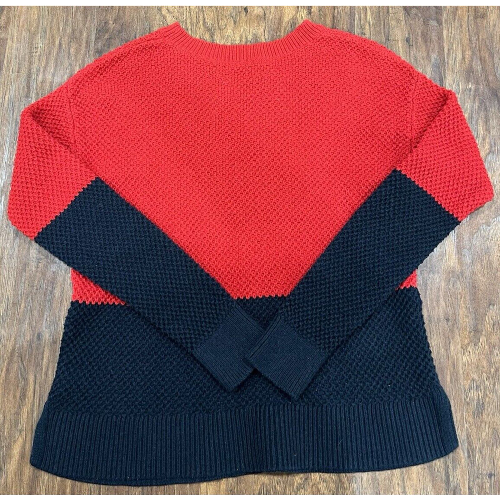 Banana Republic Banana Republic Red/Blue Knit Sweater Women’s Size Small Size S / US 4 / IT 40 - 2 Thumbnail