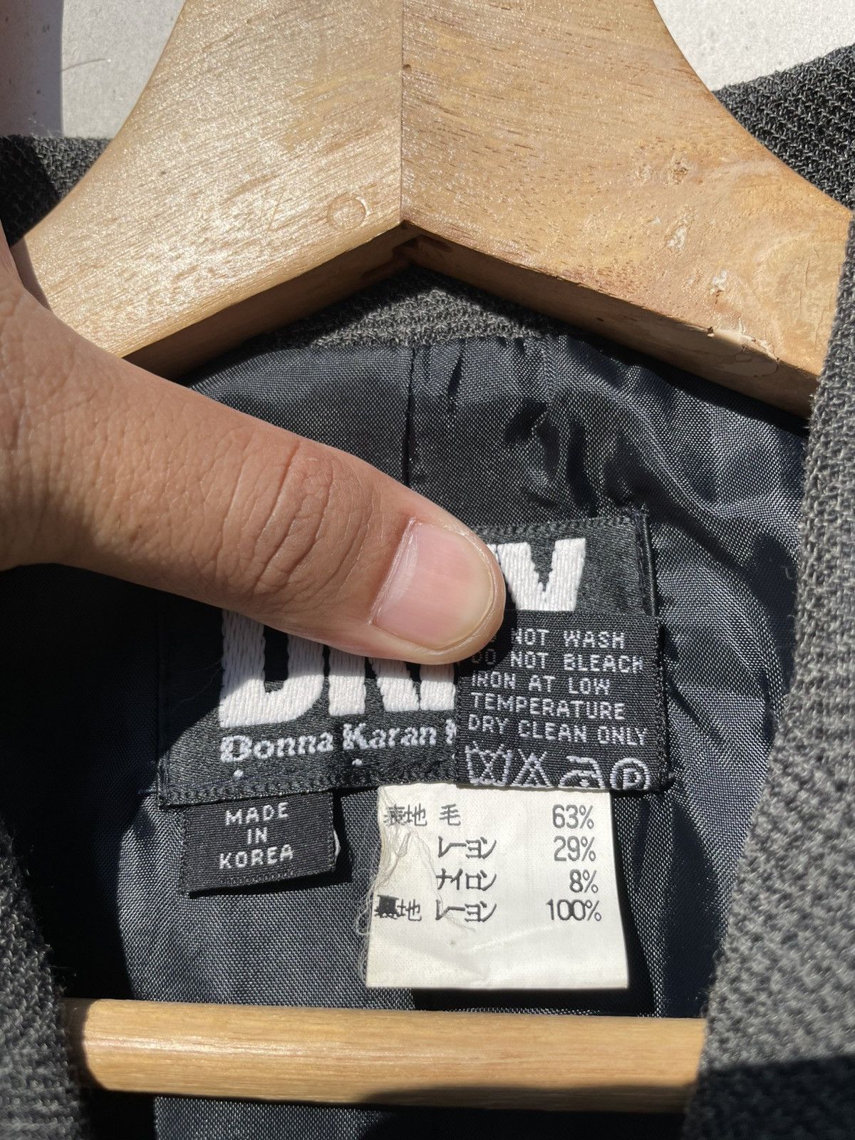 DKNY 🔥Accept Binding Offer🔥 Dkny Wool Blazer Is A Cropped Size S / US 4 / IT 40 - 8 Thumbnail
