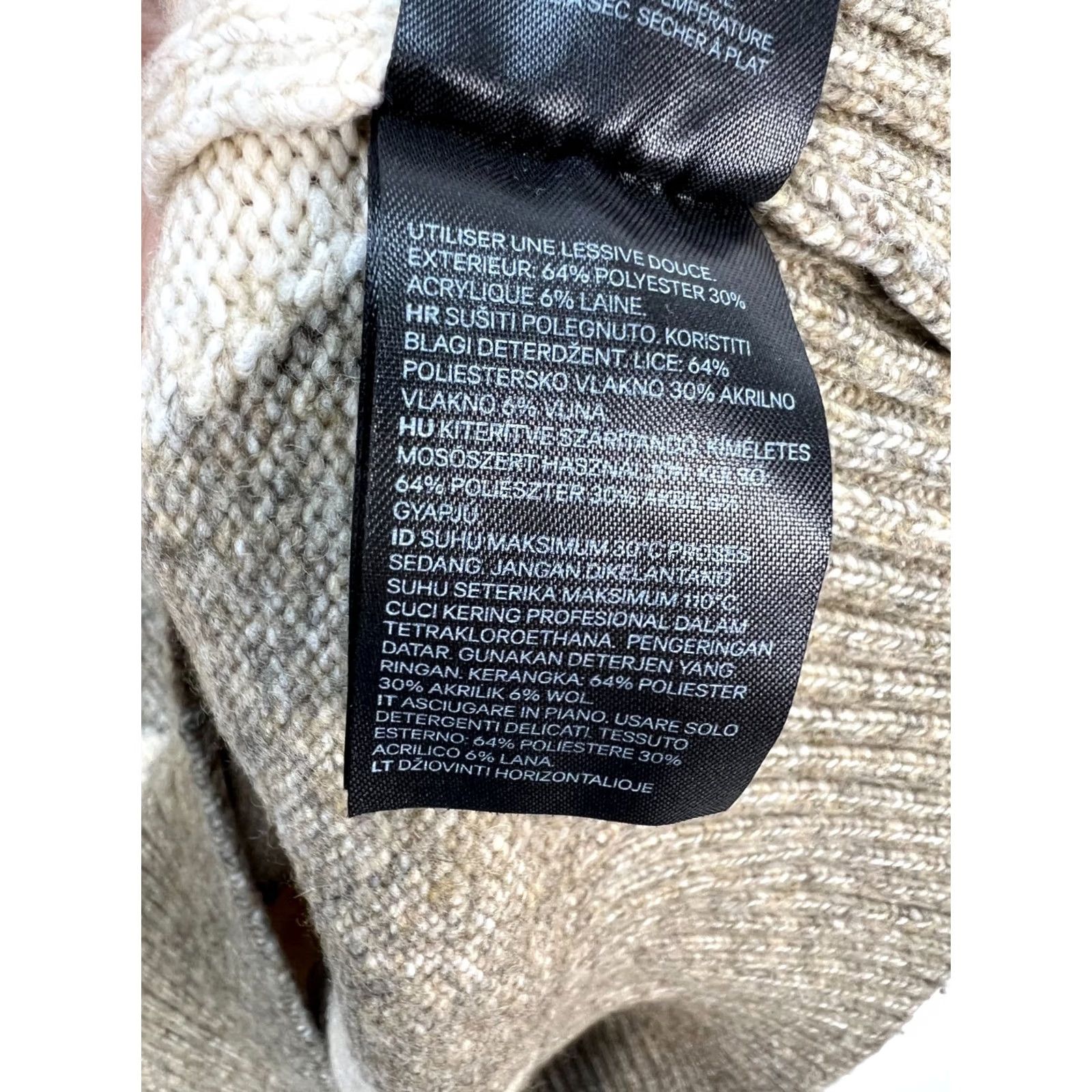 Pringle Of Scotland Pringle of Scotland x H&M Beige Sweater Wool Blend High Neck Sz M Womens Argyle Knit Size M / US 6-8 / IT 42-44 - 8 Thumbnail
