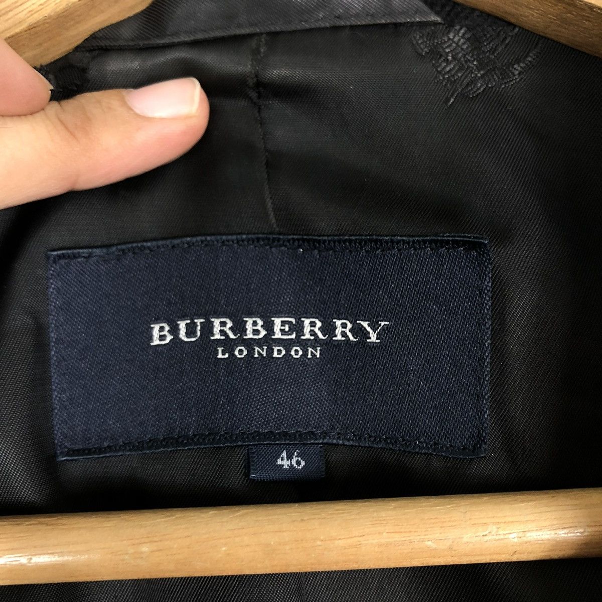 Burberry 🔥VINTAGE CROPPED BIKER JACKET BURBERRY LNDON DOUBLE BREAST Size M / US 6-8 / IT 42-44 - 17 Thumbnail
