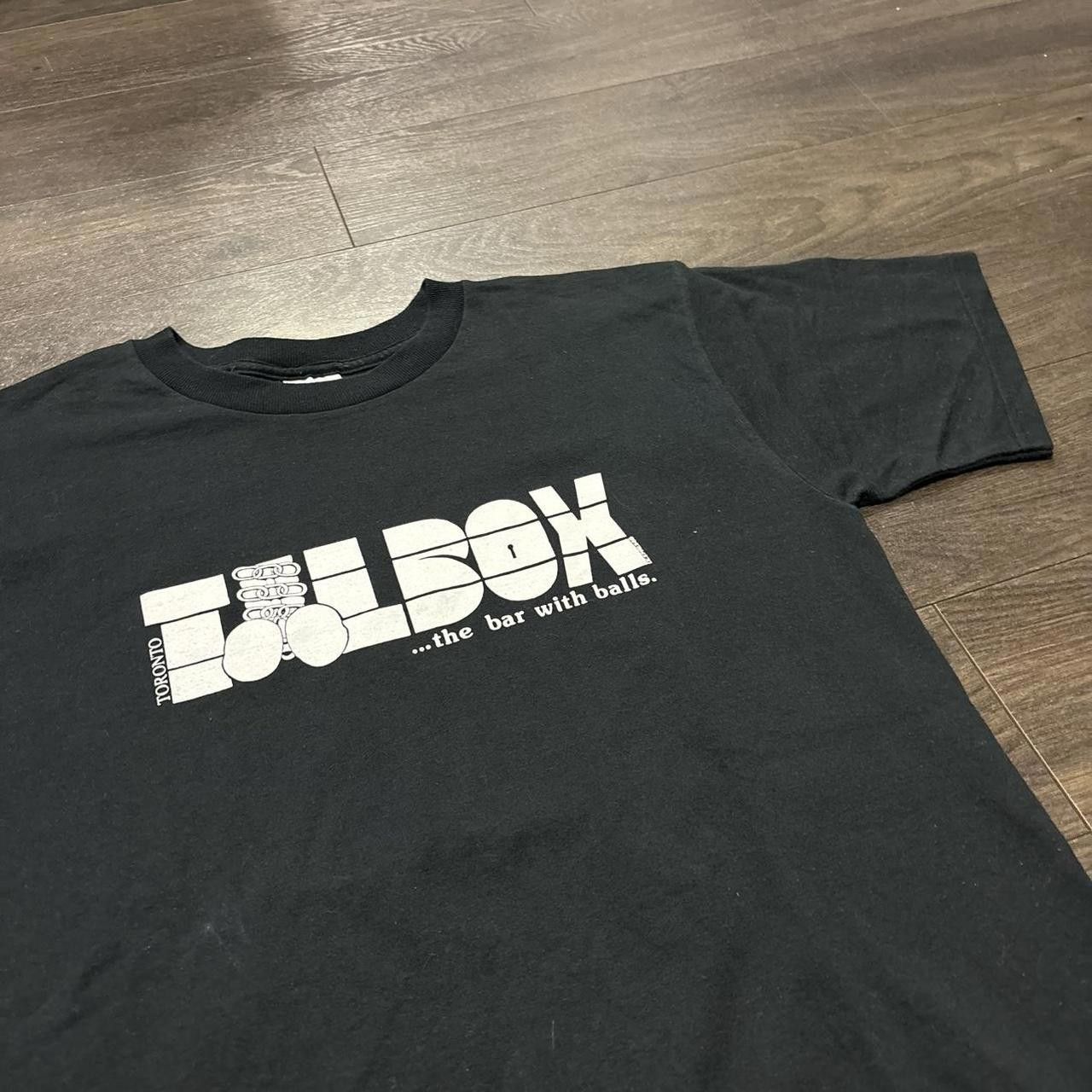 Designer Vintage toolbox Toronto the bar with balls t shirt 90s M Size US M / EU 48-50 / 2 - 1 Thumbnail