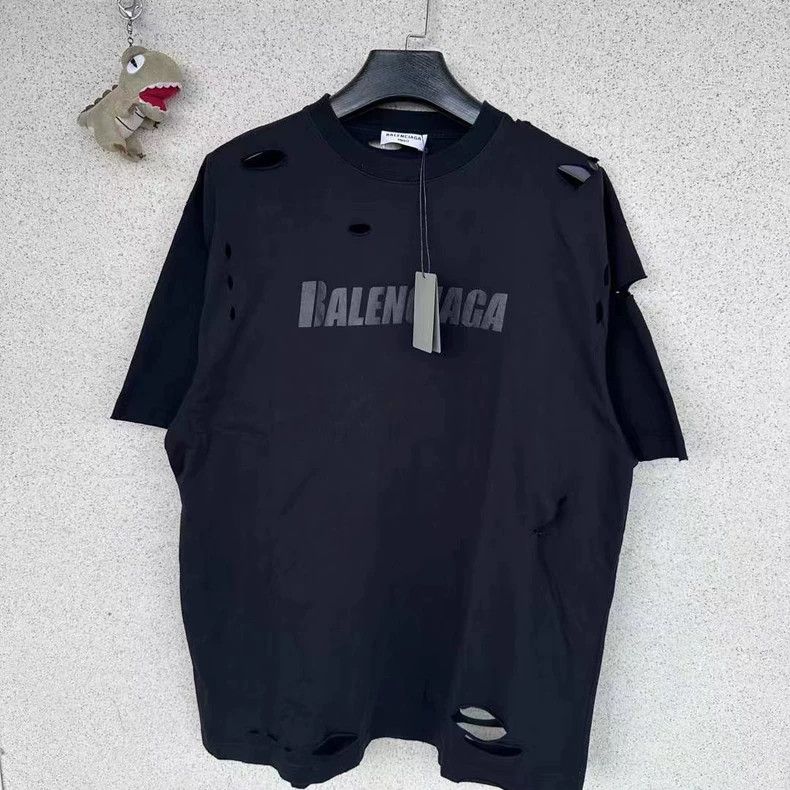Balenciaga Balenciaga Black Distressed Short Sleeve Tee - dmc Size US S / EU 44-46 / 1 - 1 Thumbnail