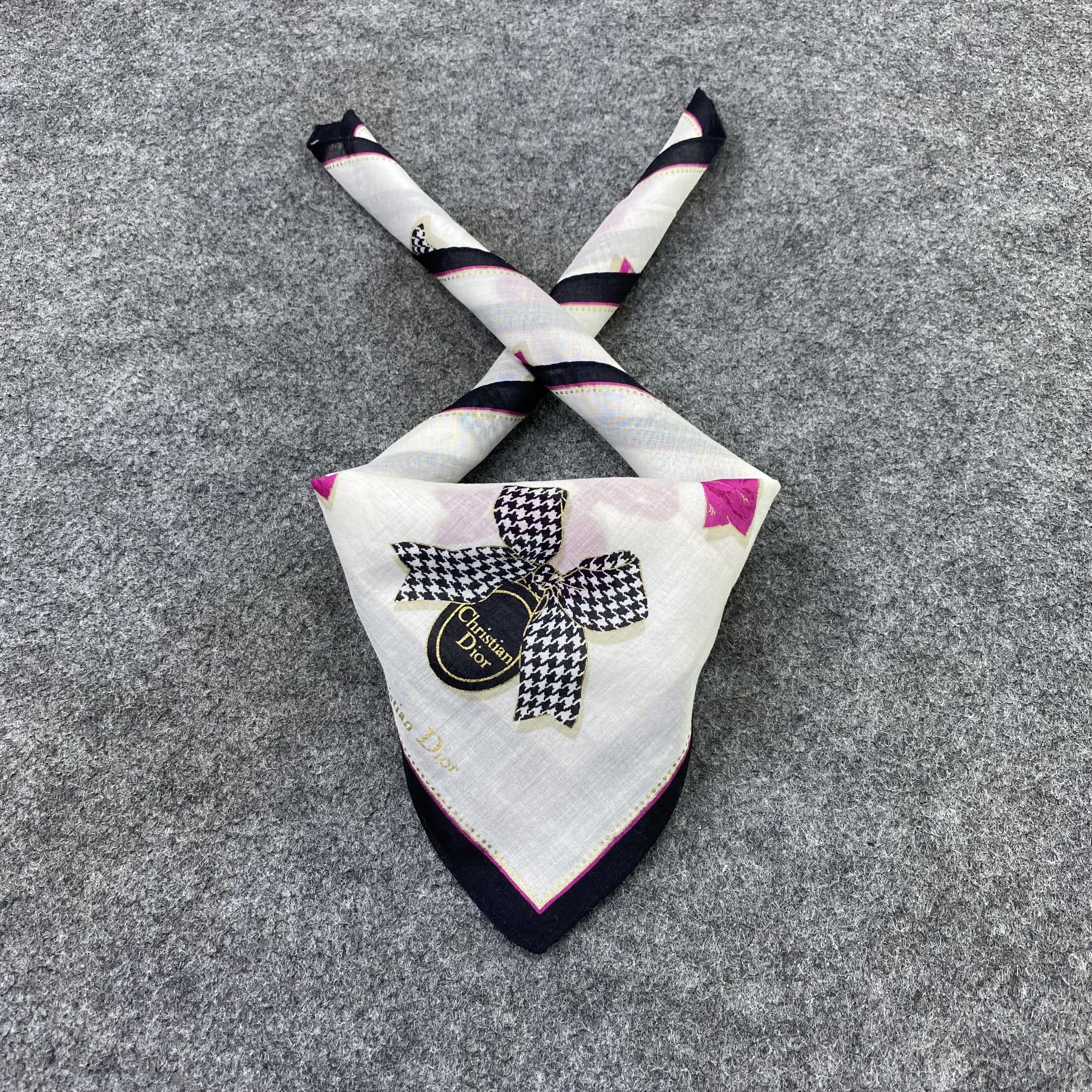 Vintage Christian Dior Handkerchief / Bandana / Neckerchief-B2105 Size ONE SIZE - 2 Thumbnail