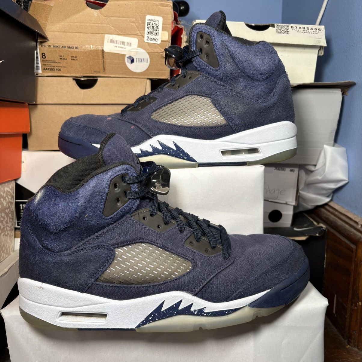 Jordan Brand Size 9.5 - Air Jordan 5 Retro SE Midnight Navy Size US 9.5 / EU 42-43 - 1 Thumbnail