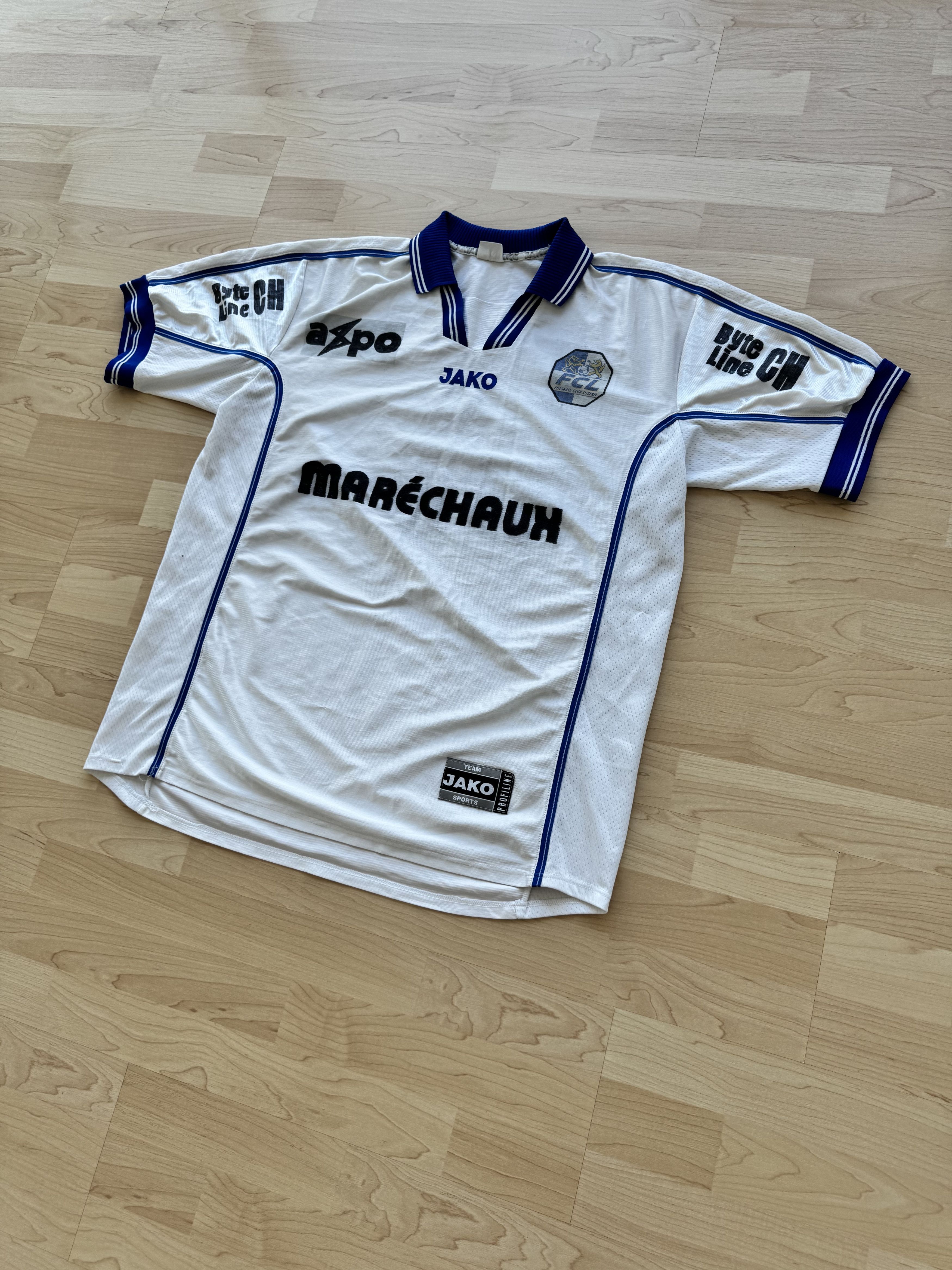 Vintage Vintage Fussballtrikot FC Luzern 2002-03 heim T-shirt Size US XL / EU 56 / 4 - 3 Thumbnail