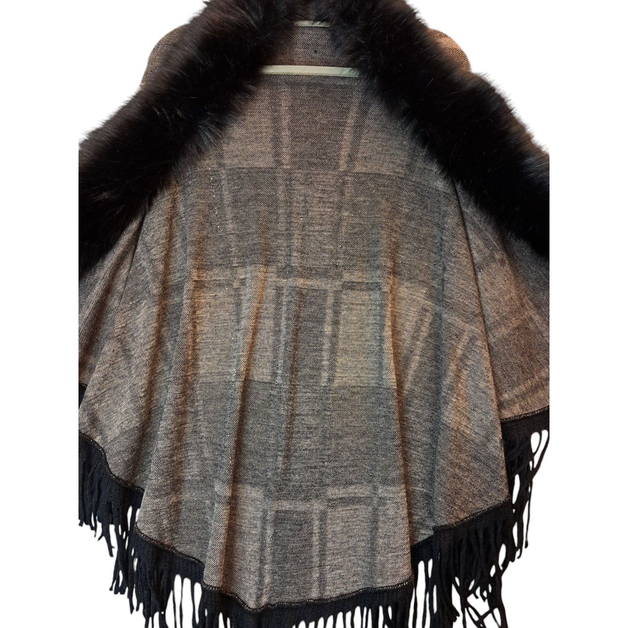 Other Shawl Black Tan Plaid Faux Fur Trimmed Fringe Wrap Size ONE SIZE - 3 Thumbnail