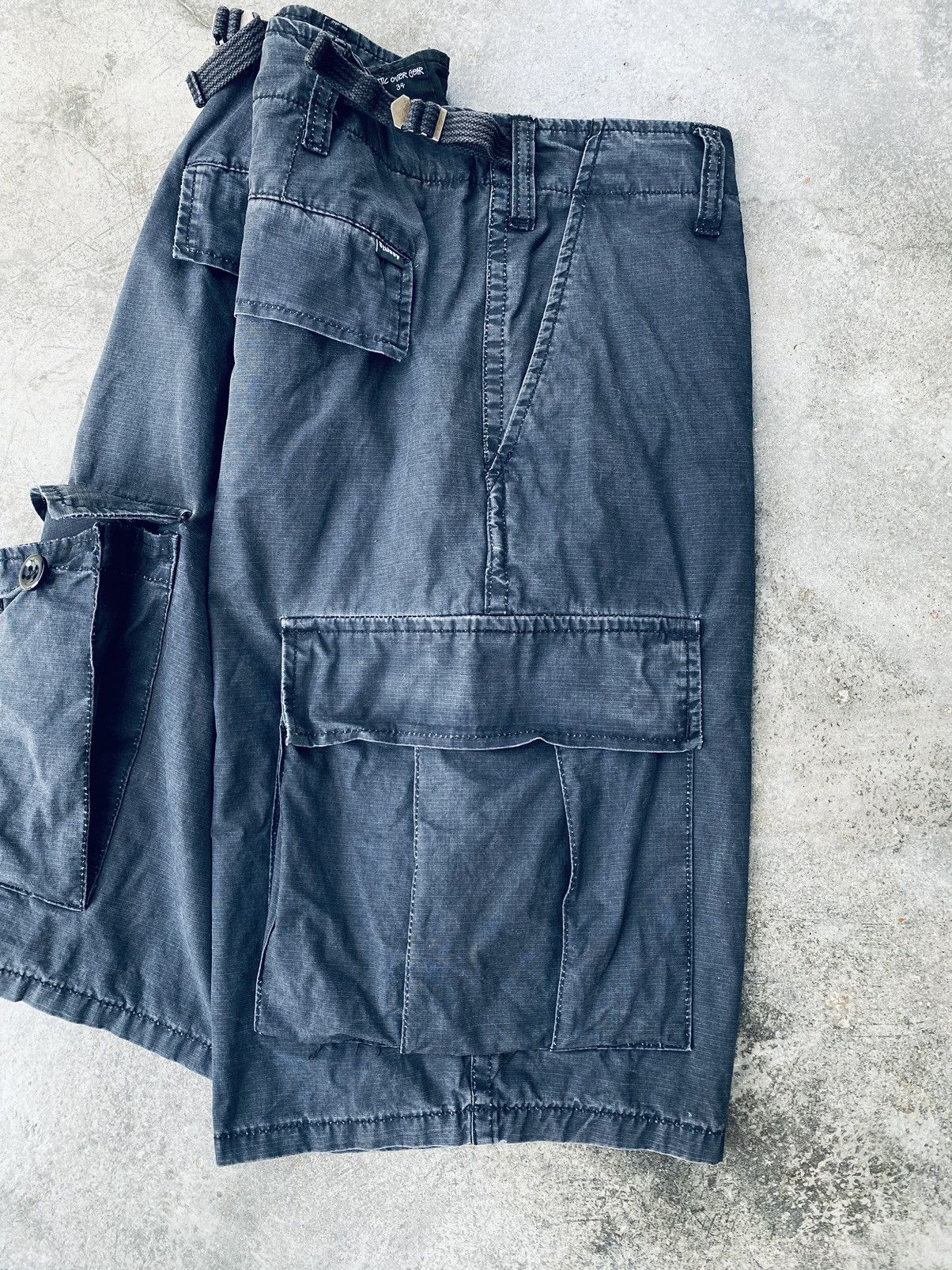 Stussy Vintage Stussy Distressed Cargo Short Pants Size US 35 - 15 Thumbnail