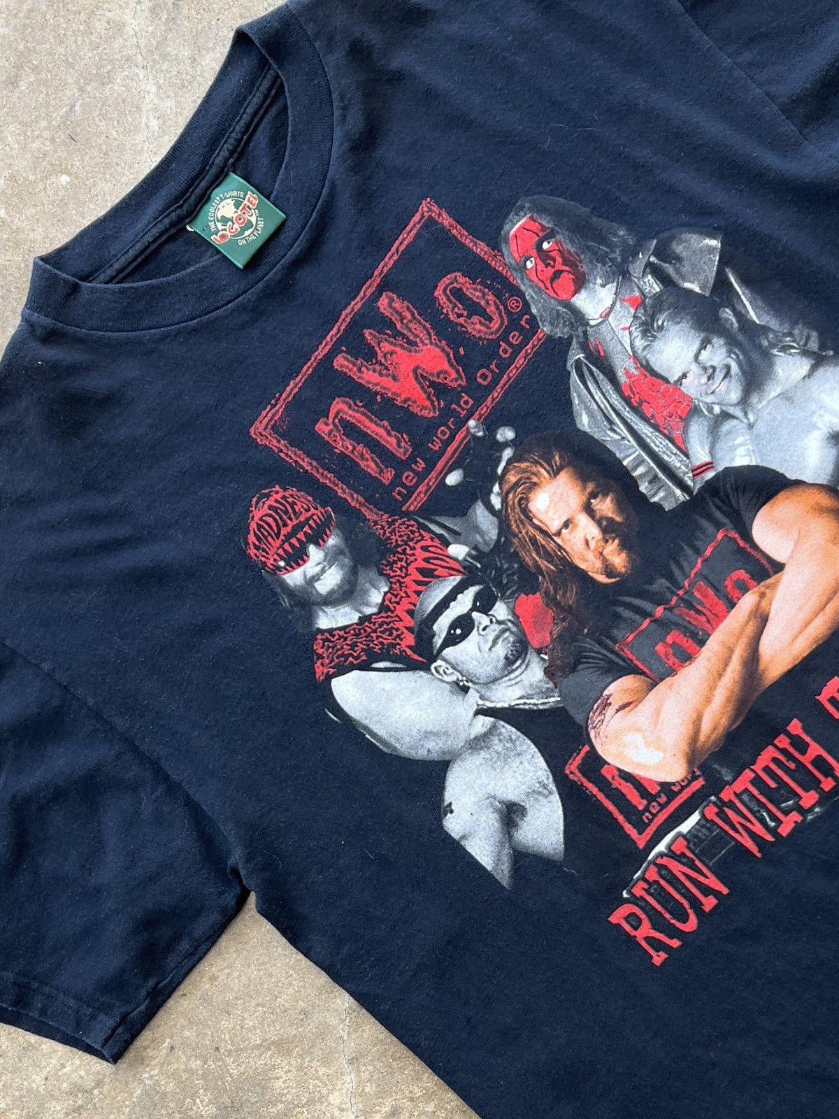 WCW/nWo Vintage 1998 NWO Run with the Pack WWF WWE Wrestling Large Size US L / EU 52-54 / 3 - 1 Thumbnail