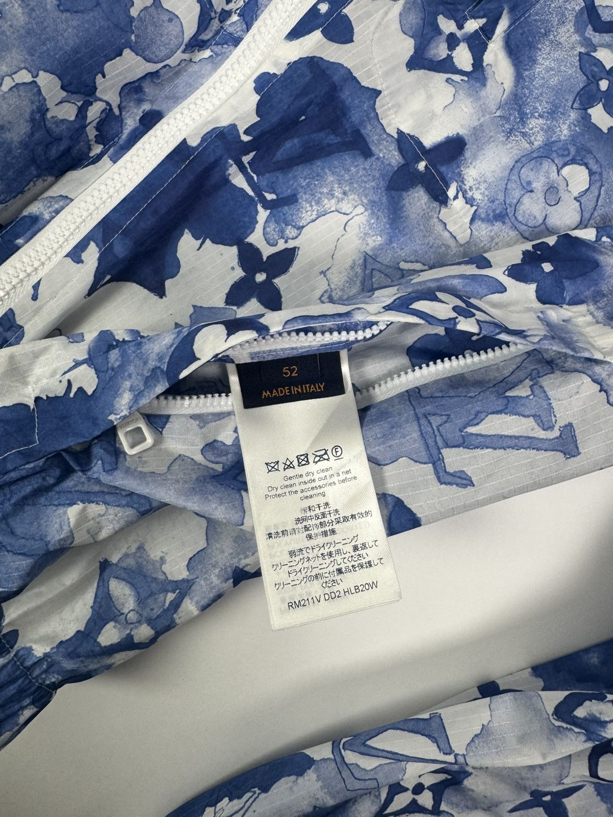 Louis Vuitton Louis Vuitton x Virgil Abloh Windbreaker Size US L / EU 52-54 / 3 - 6 Thumbnail