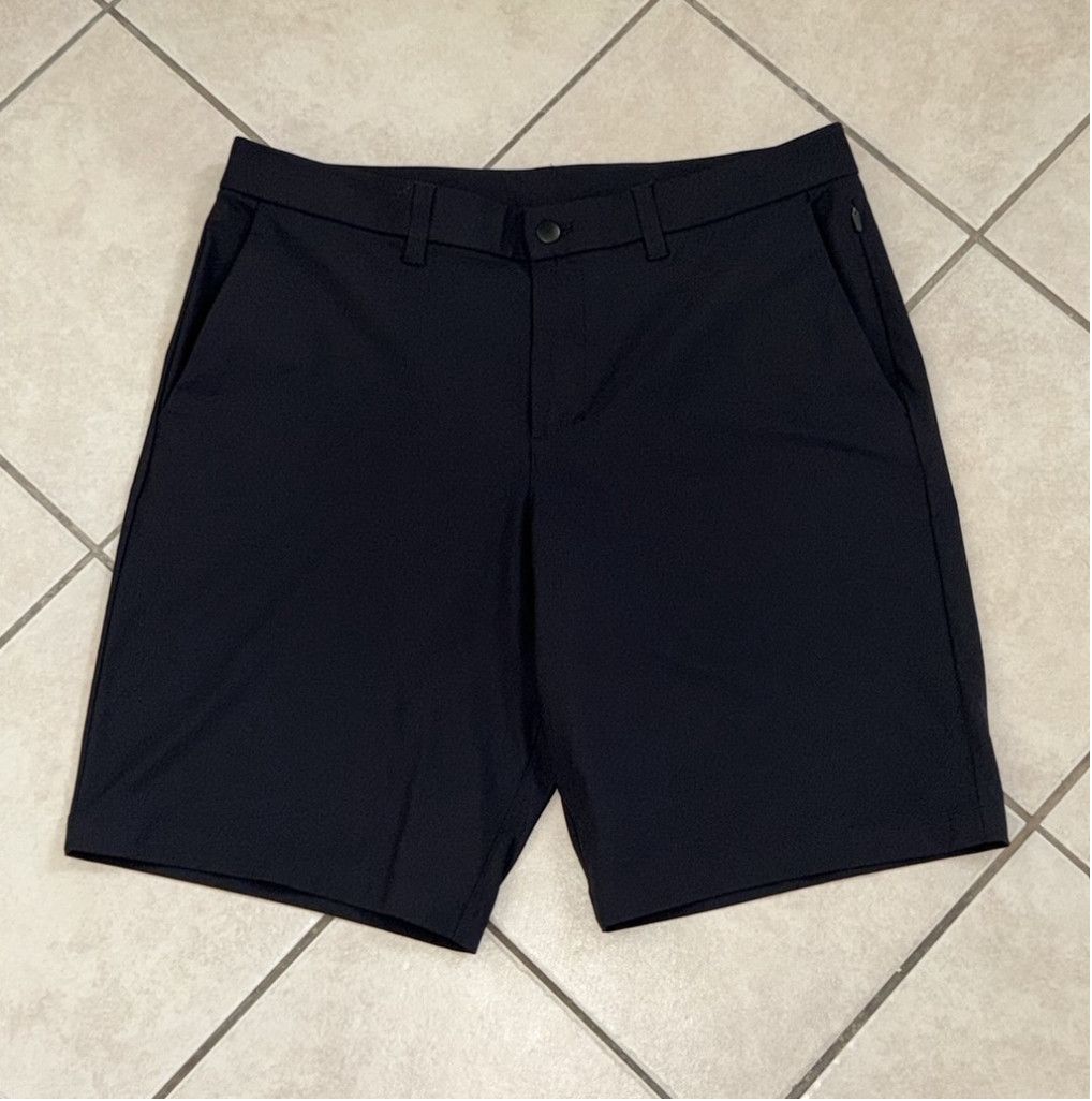 Lululemon LULULEMON COMMISSION MEN’ S SHORT RELAXED 11” BLACK SIZE 36 Size US 36 / EU 52 - 1 Thumbnail