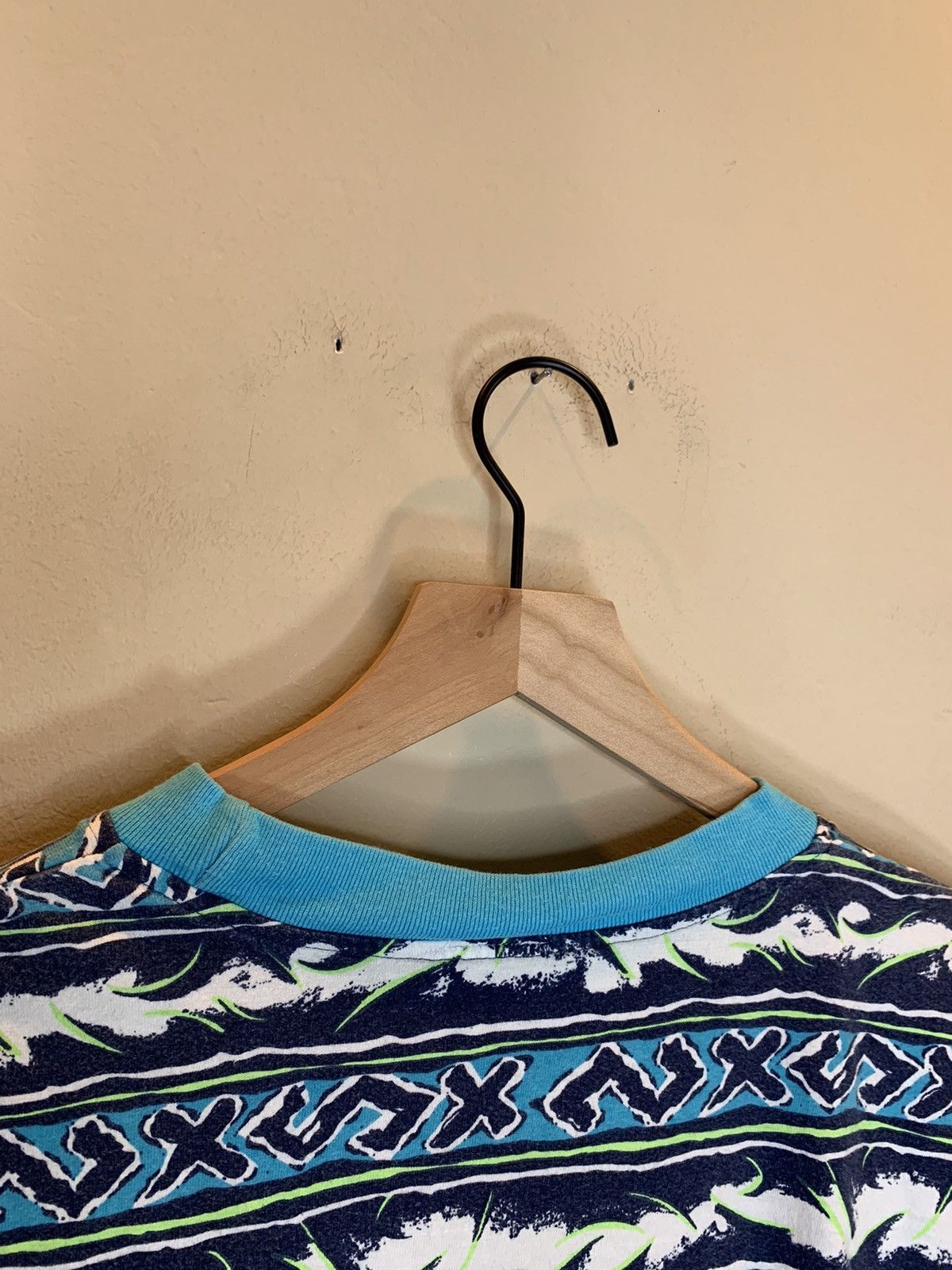 Vintage *RARE* Vintage 80’s Surfing Art Surf Pacific Coast LS Shirt Size US M / EU 48-50 / 2 - 6 Thumbnail