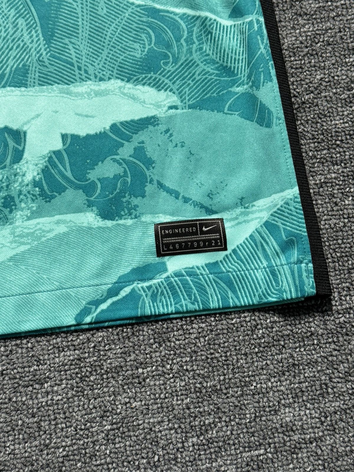 Nike Nike Liverpool Away Soccer Jersey 2020/21 Turquoise Size US S / EU 44-46 / 1 - 3 Thumbnail